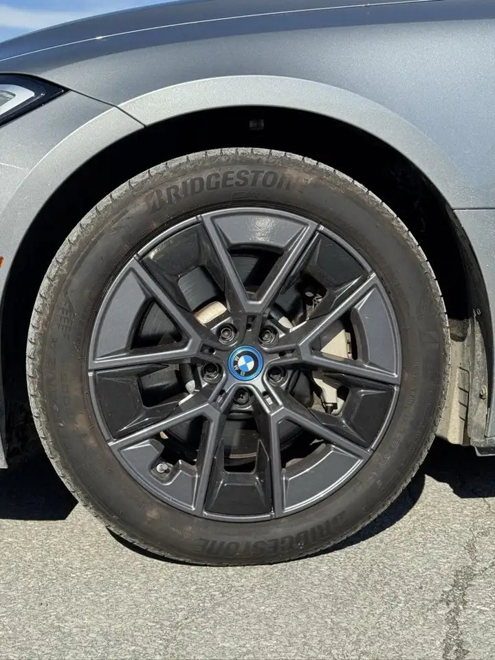 BMW i4 снимка BMW i4
