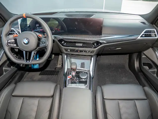 BMW M3 view 5