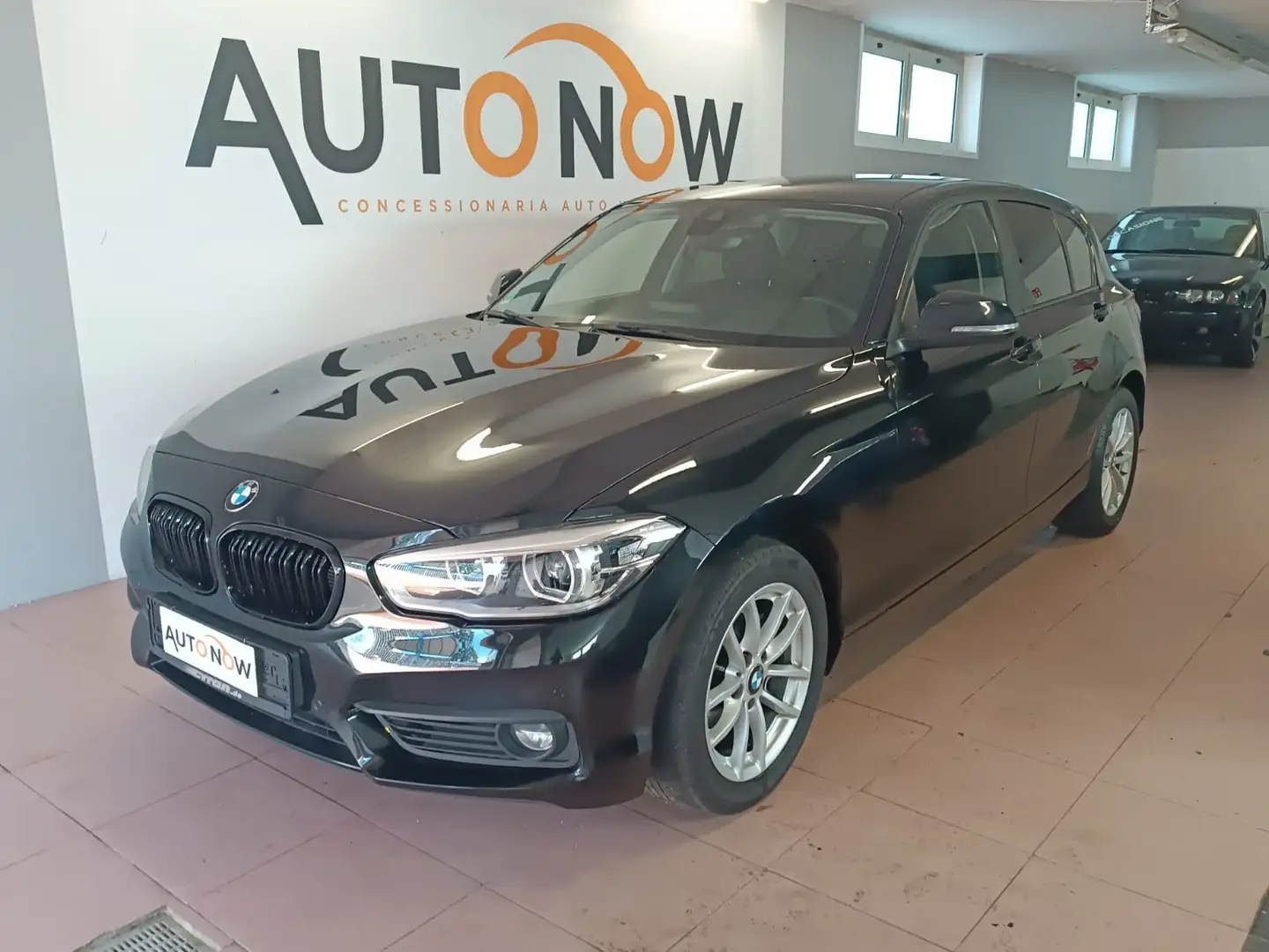 BMW 118 118i 5p Advantage Nero - 1