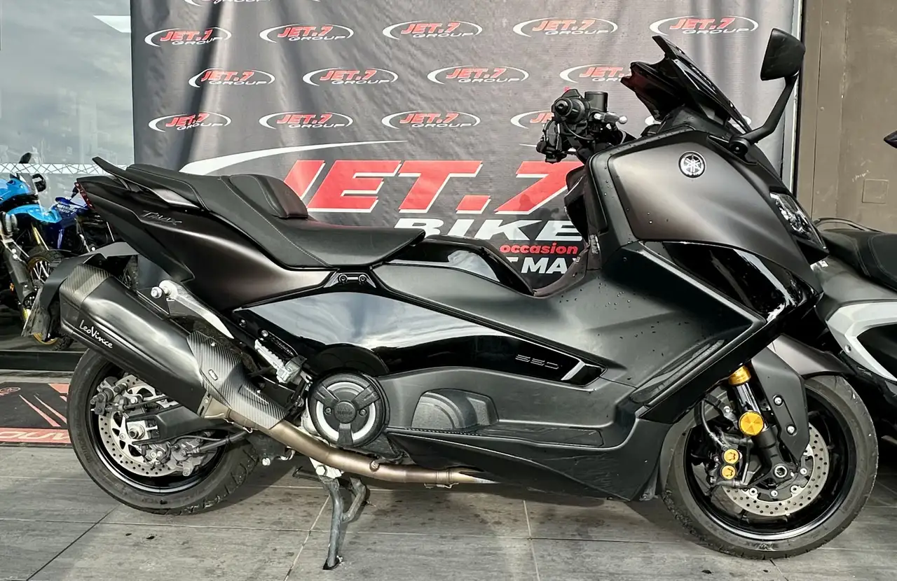 Yamaha Tmax 560
