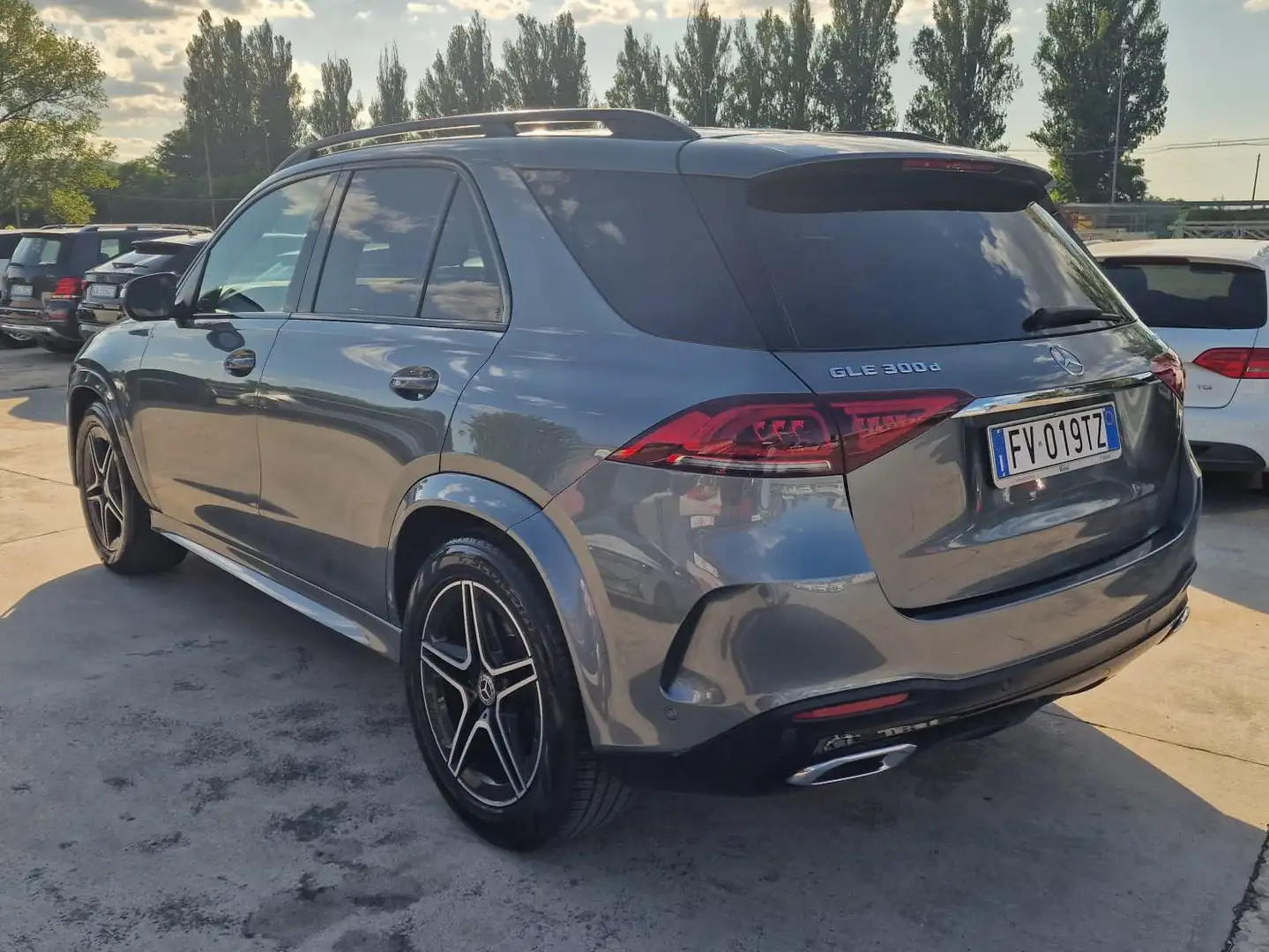 Mercedes-Benz GLE 300 GLE - V167 2019 d Premium 4matic auto MERAVIGLIOSA Gri - 1