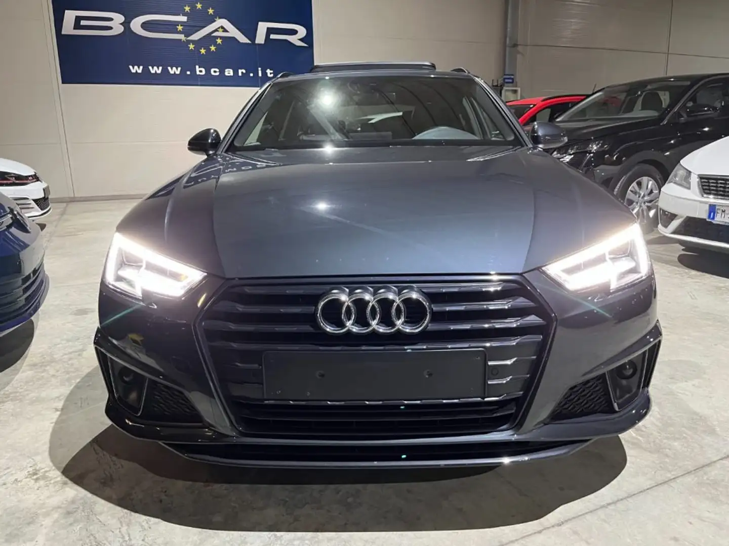 Audi A4 Avant 40TDI Stronic S line "19 Sline /TETTO/TELEC Grigio - 2