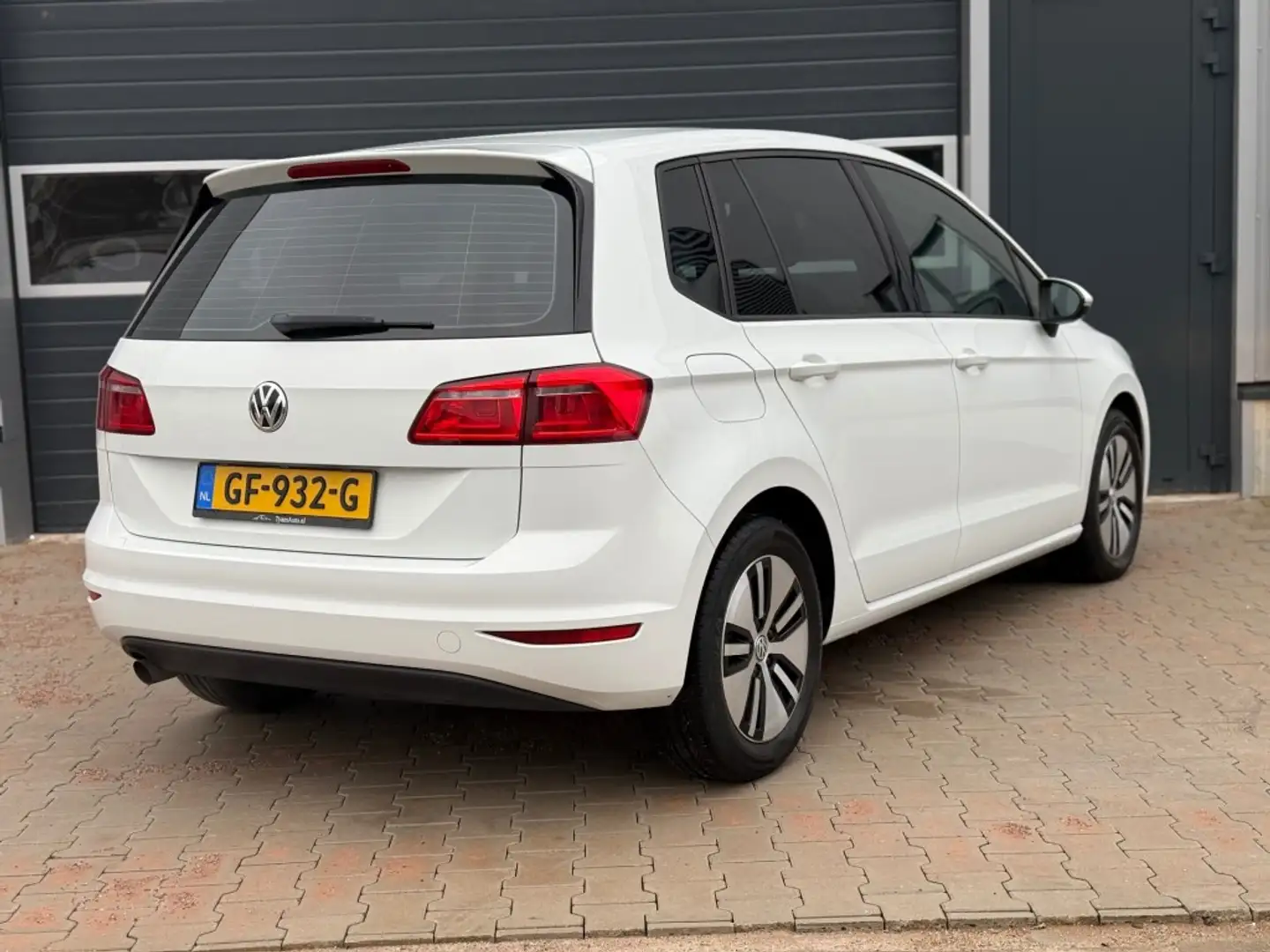 Volkswagen Golf Sportsvan 1.2 TSI TRENDLINE *6 MAAND GARANTIE * APK 04-2026* Bianco - 2