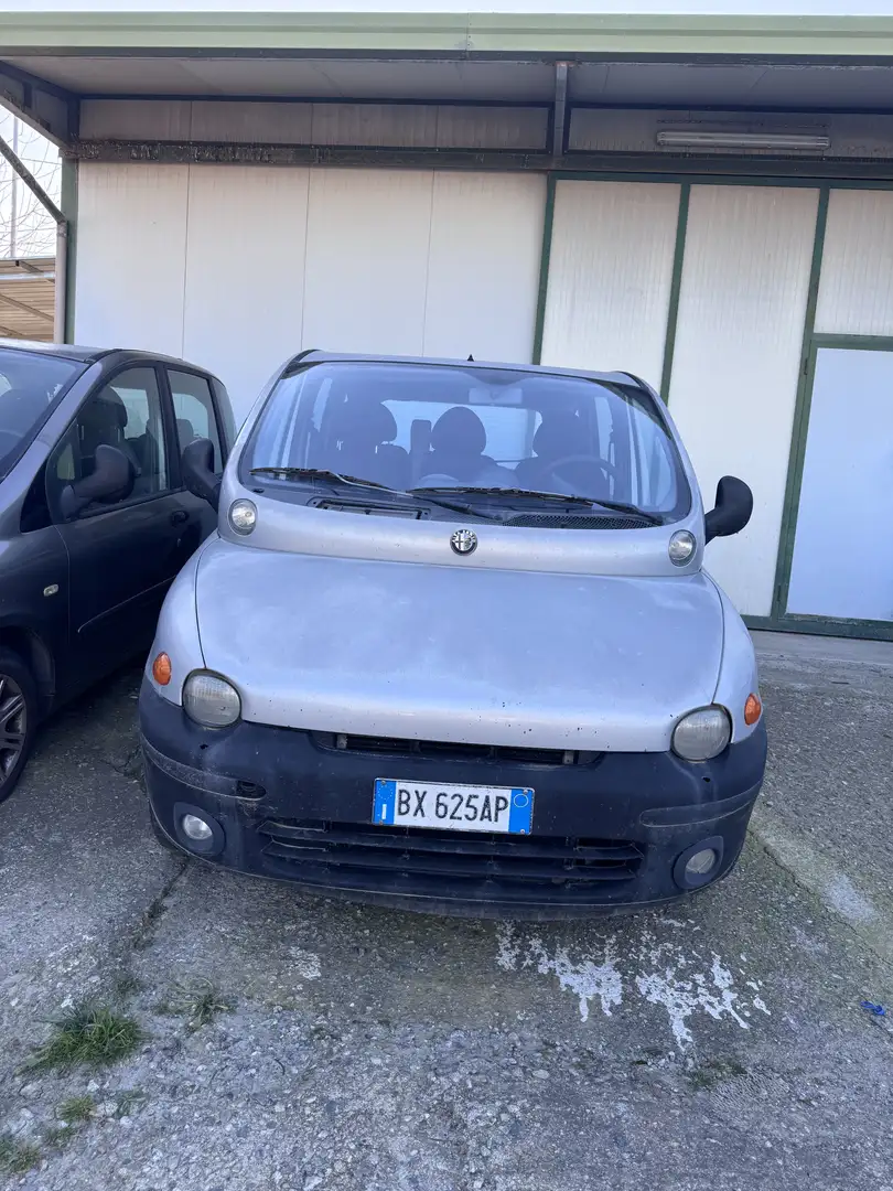 Fiat Multipla Multipla 1.9 jtd Serie Speciale 110cv Silber - 1