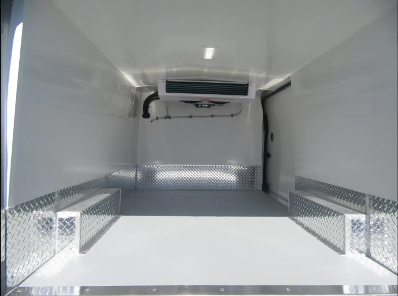 Ford Transit снимка Ford Transit