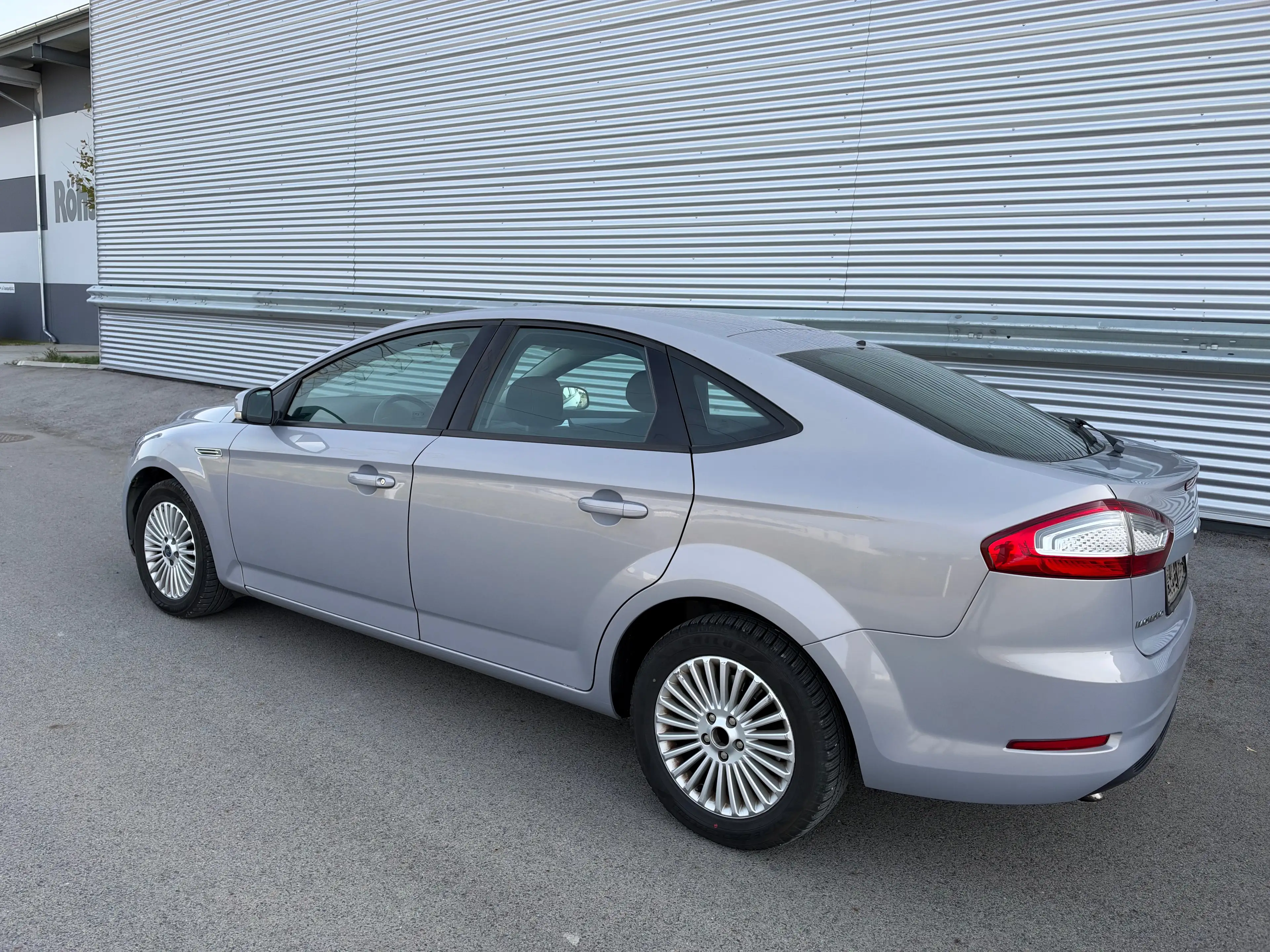 Ford Mondeo Trend 1,6 TDCi DPF ID:38 — photo 5
