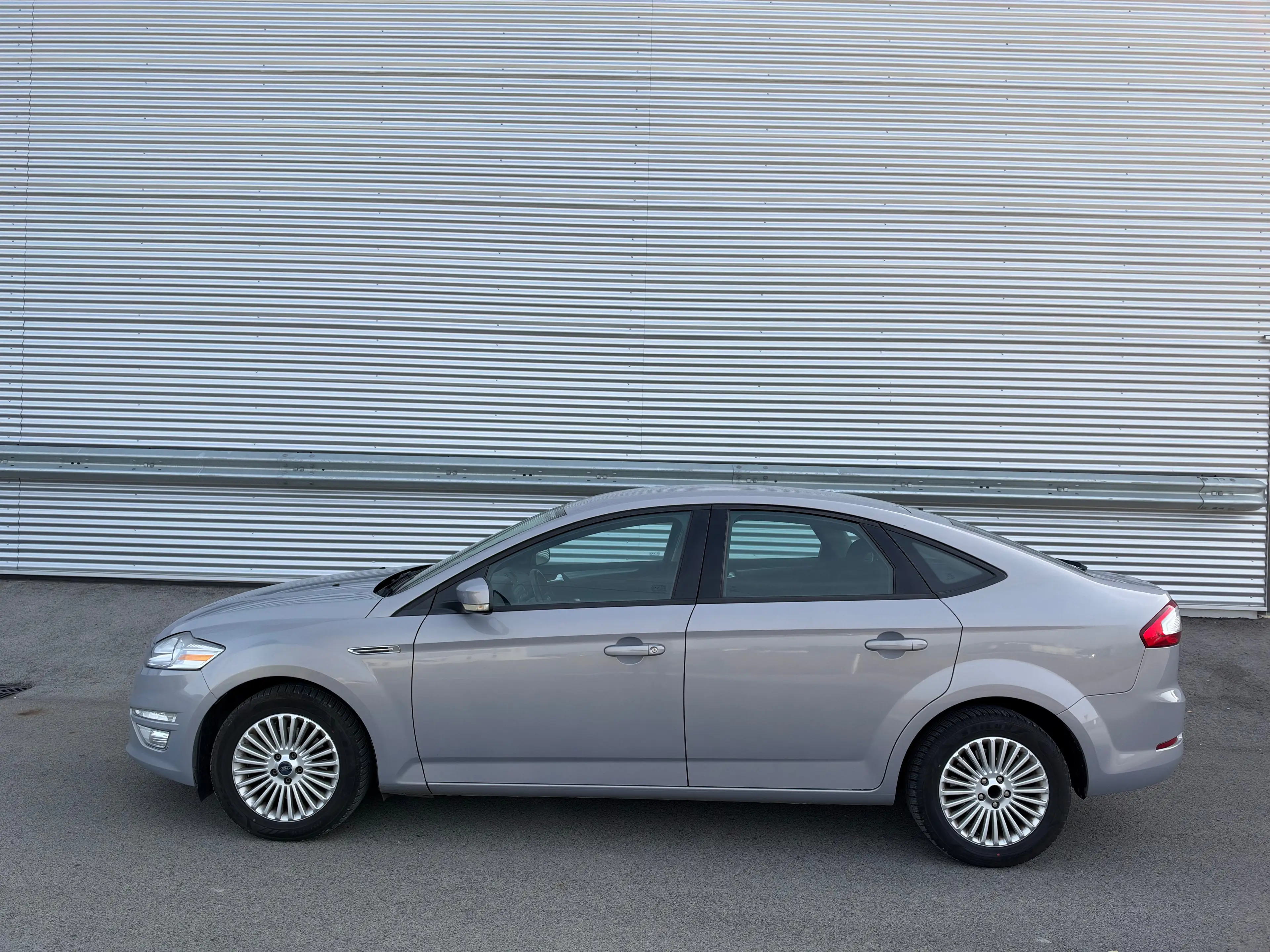 Ford Mondeo Trend 1,6 TDCi DPF ID:38 — photo 4