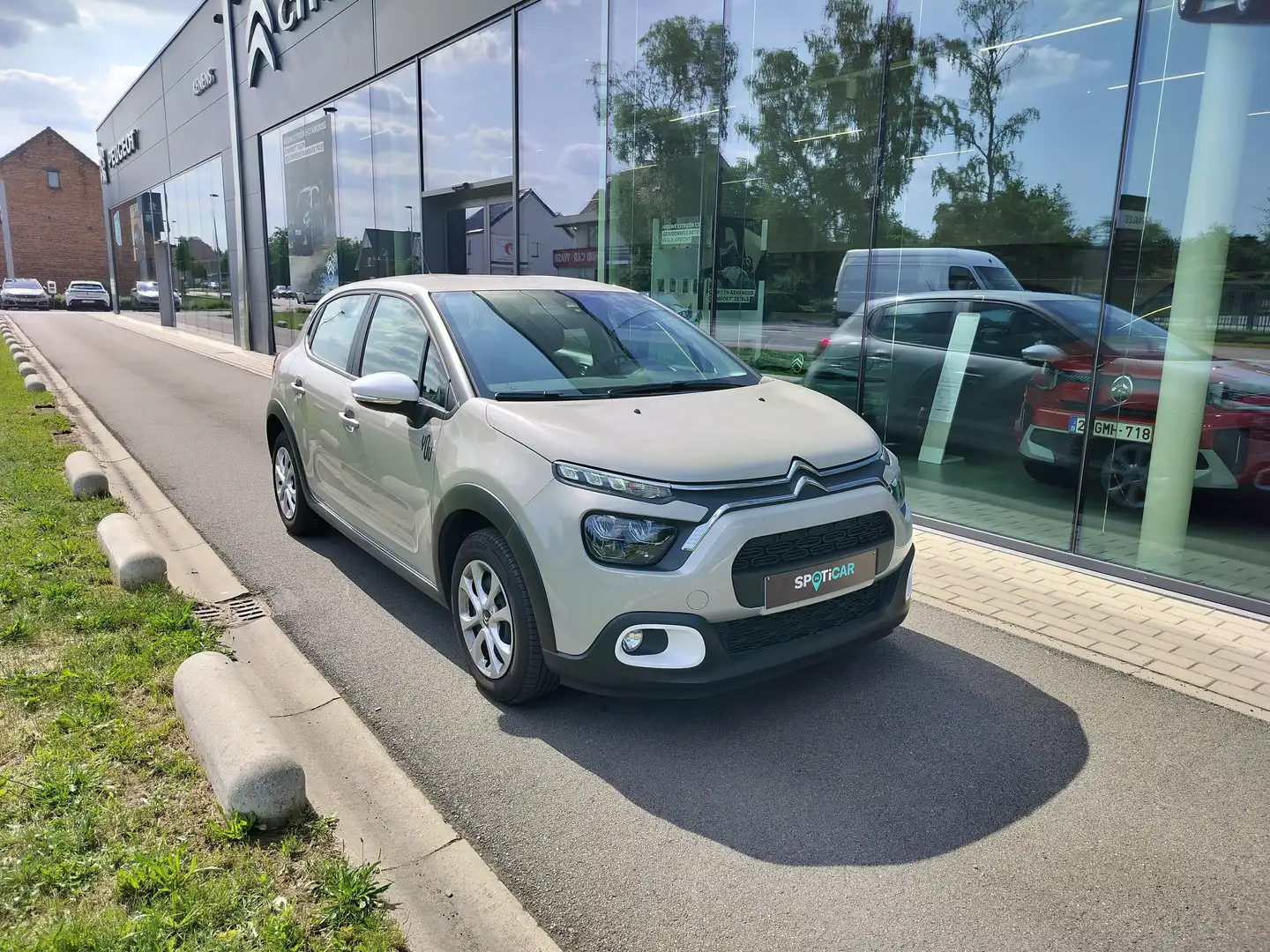 Citroen C3 1.2i PureTech You Origins S Beige - 1