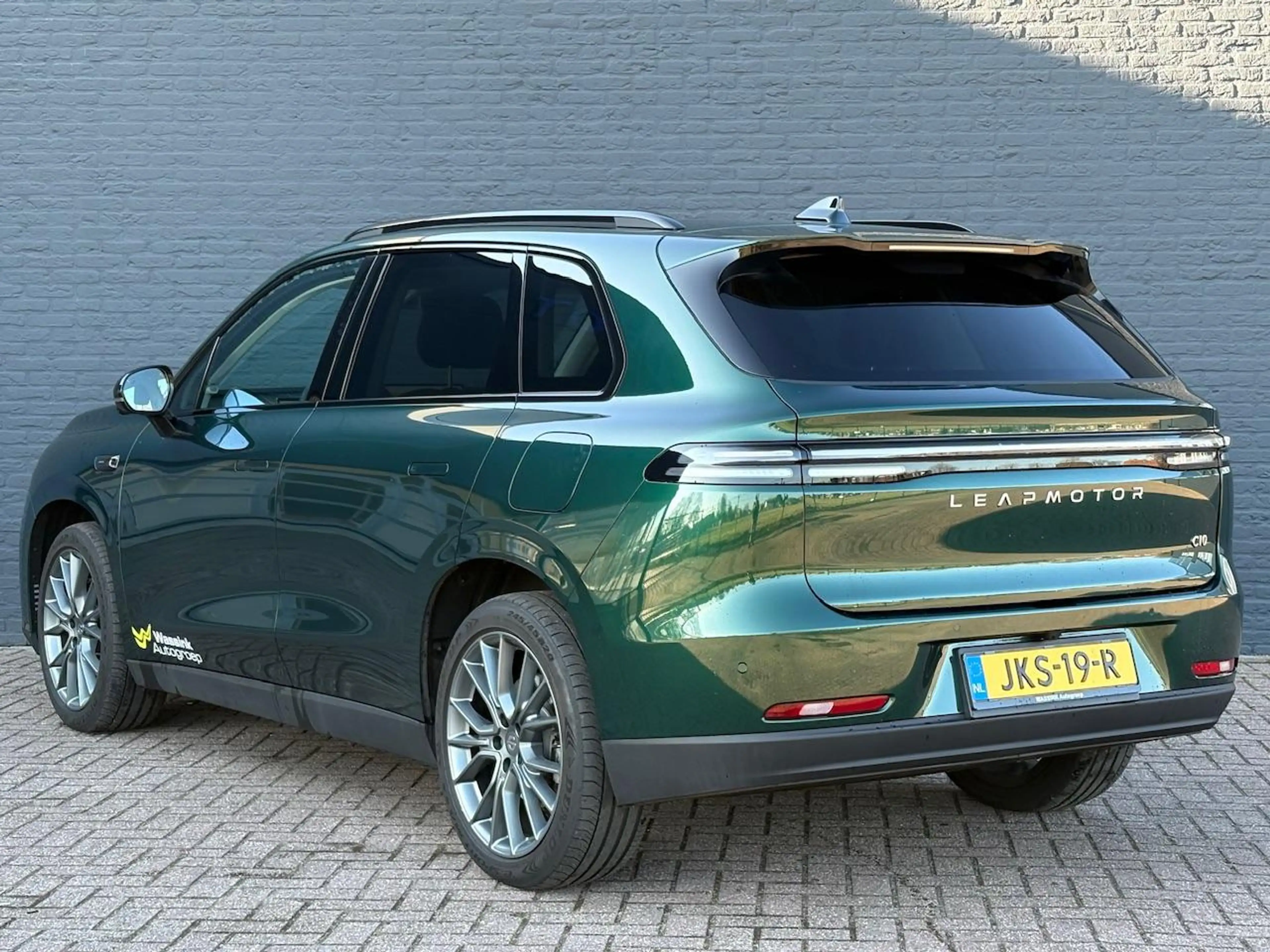 Leapmotor C10 EV ProMax 81kWh 600pk AWD Design | 437 Km WLTP | A — photo 9