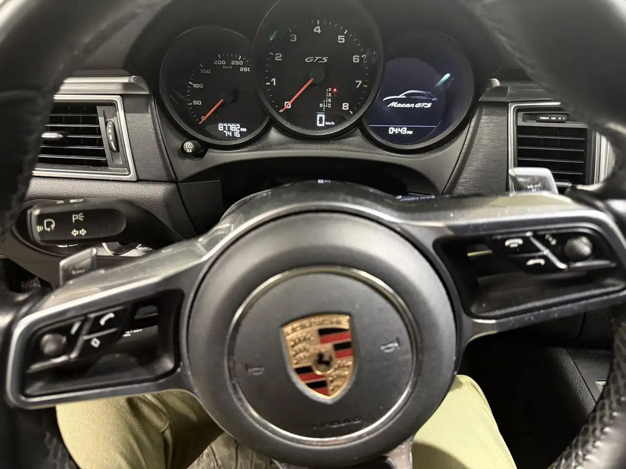 Porsche Macan снимка Porsche Macan