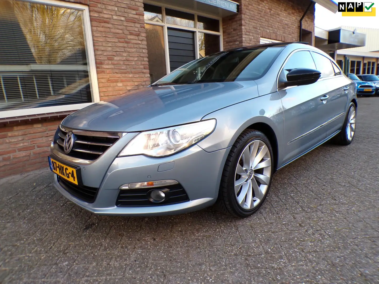 Volkswagen Passat CC 3.6 V6 FSI 4Motion 4p. Automaat / Navi / Panoramad Gris - 1