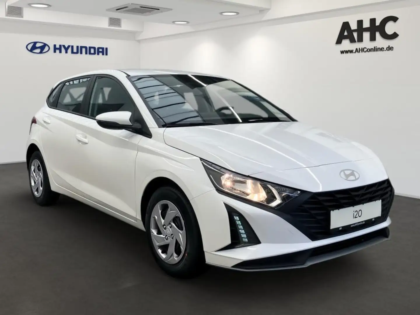 Hyundai i20 1.2 5-MT Select Navi SpurH KAM PDC Weiß - 2