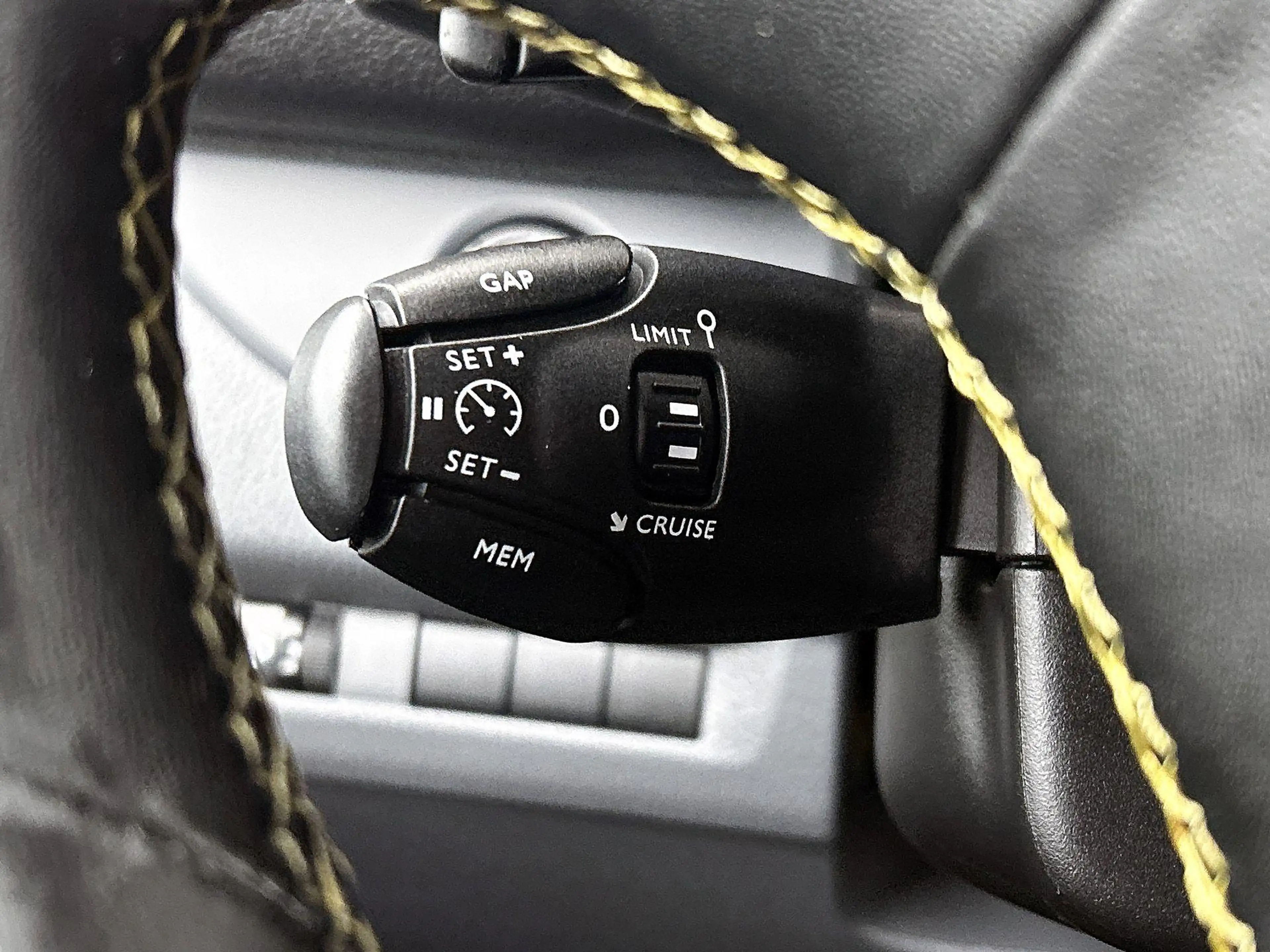 Opel Vivaro 2.0 180pk L2H1 Innovation Automaat | Navigatie | H — photo 15