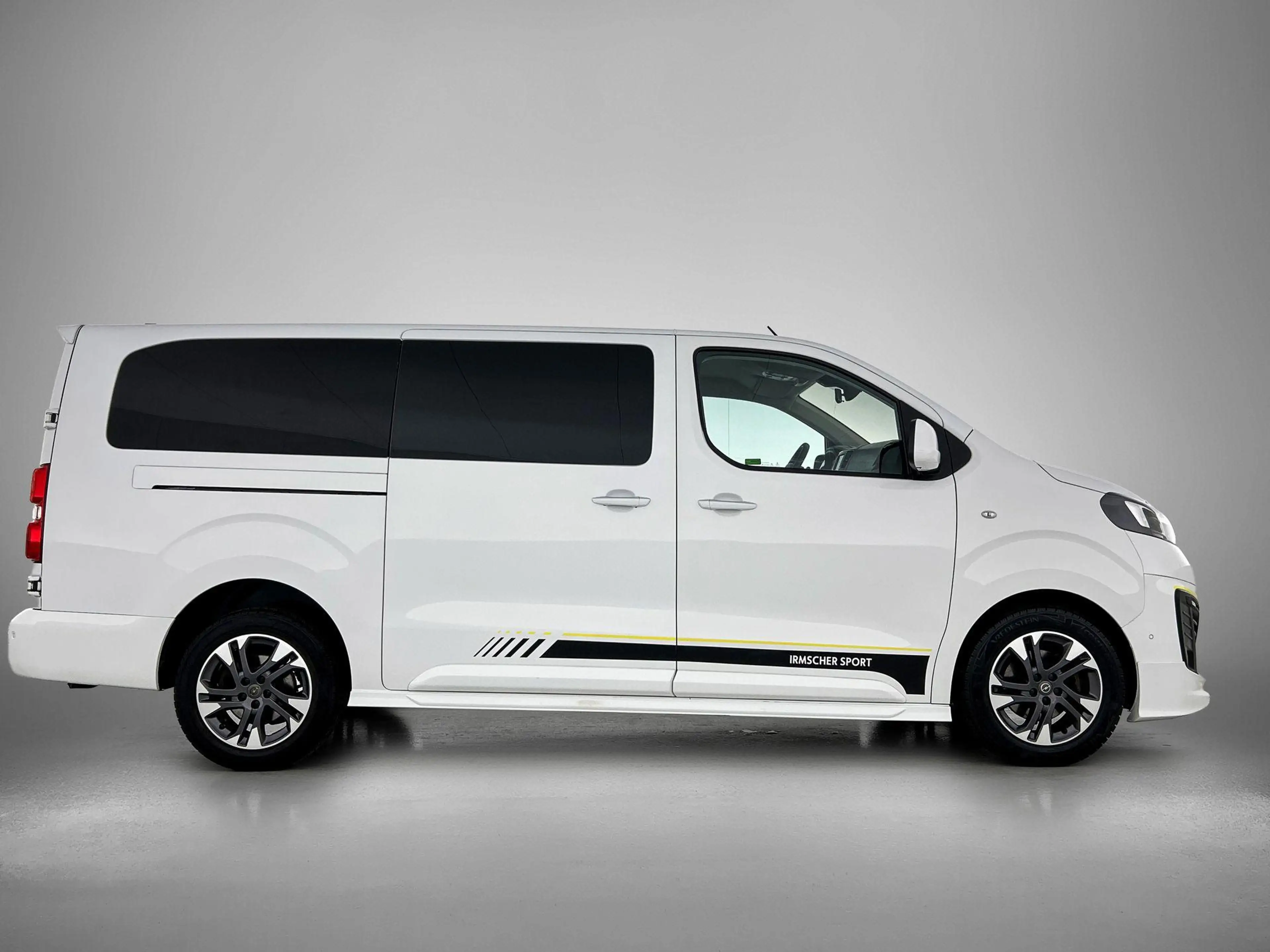 Opel Vivaro 2.0 180pk L2H1 Innovation Automaat | Navigatie | H — photo 9