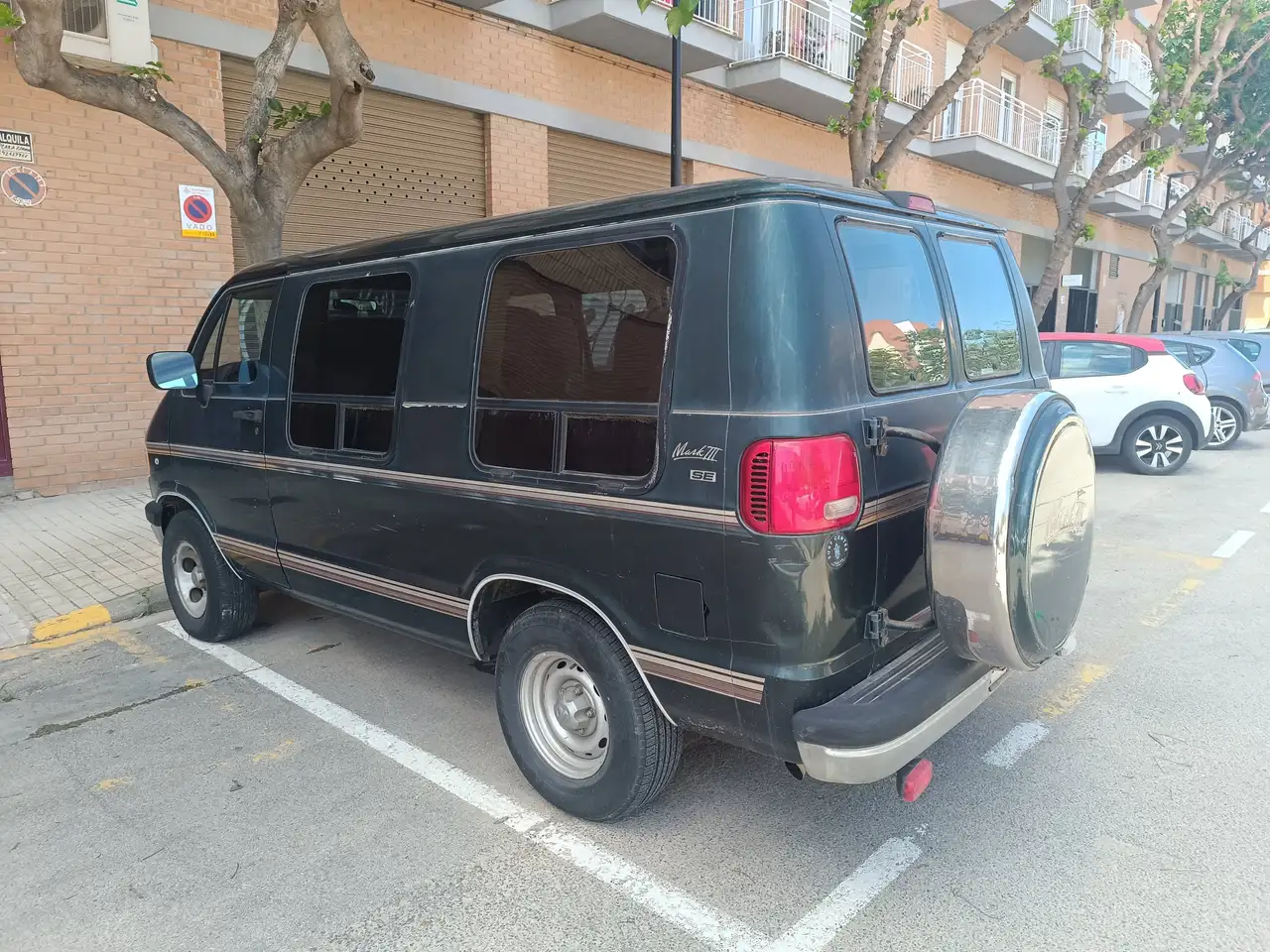 Dodge Van Ram Van 2500 Mark III SE V6, foto 5