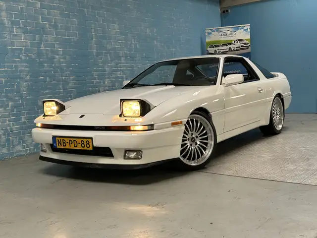 Toyota Supra 3.0i TC 24 AIRCO CRUISE NAVI LMV Auto is goede ond