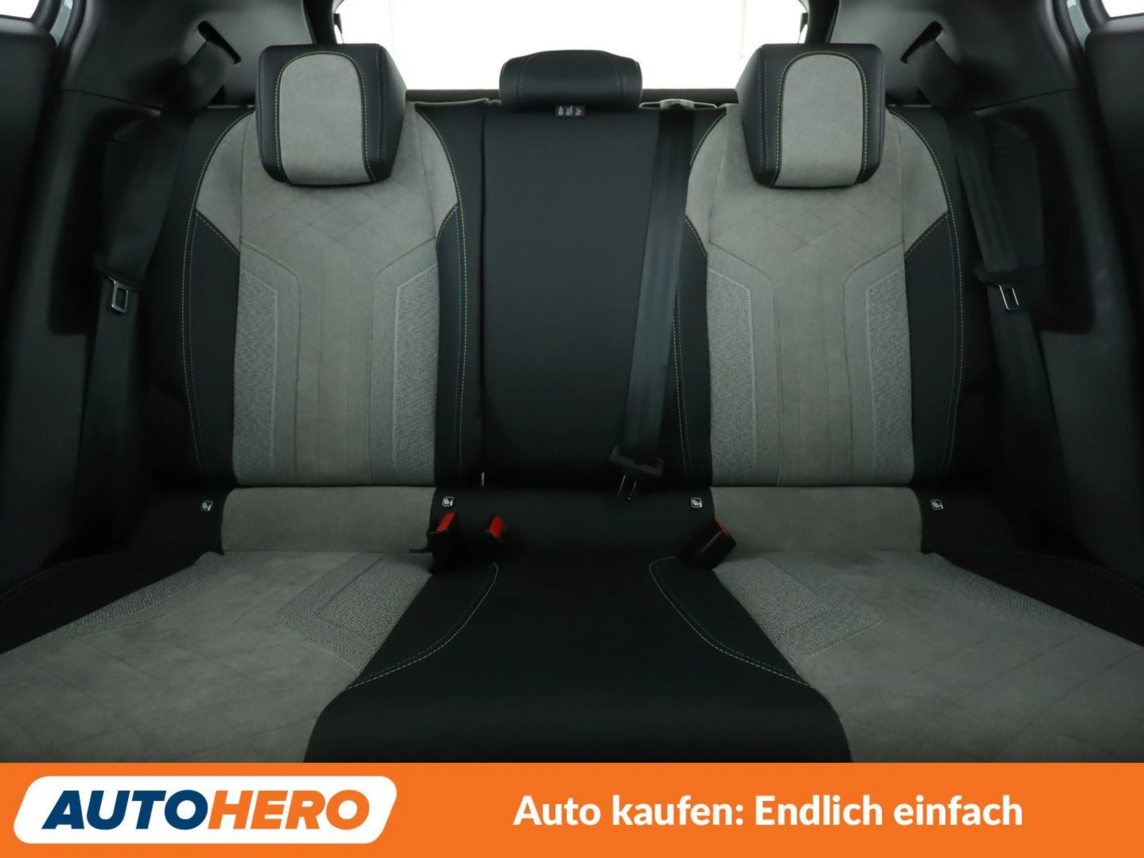 Peugeot e-2008 electric drive 100 kW e GT Aut.*NAVI*LED*SPUR*CAM* — photo 15