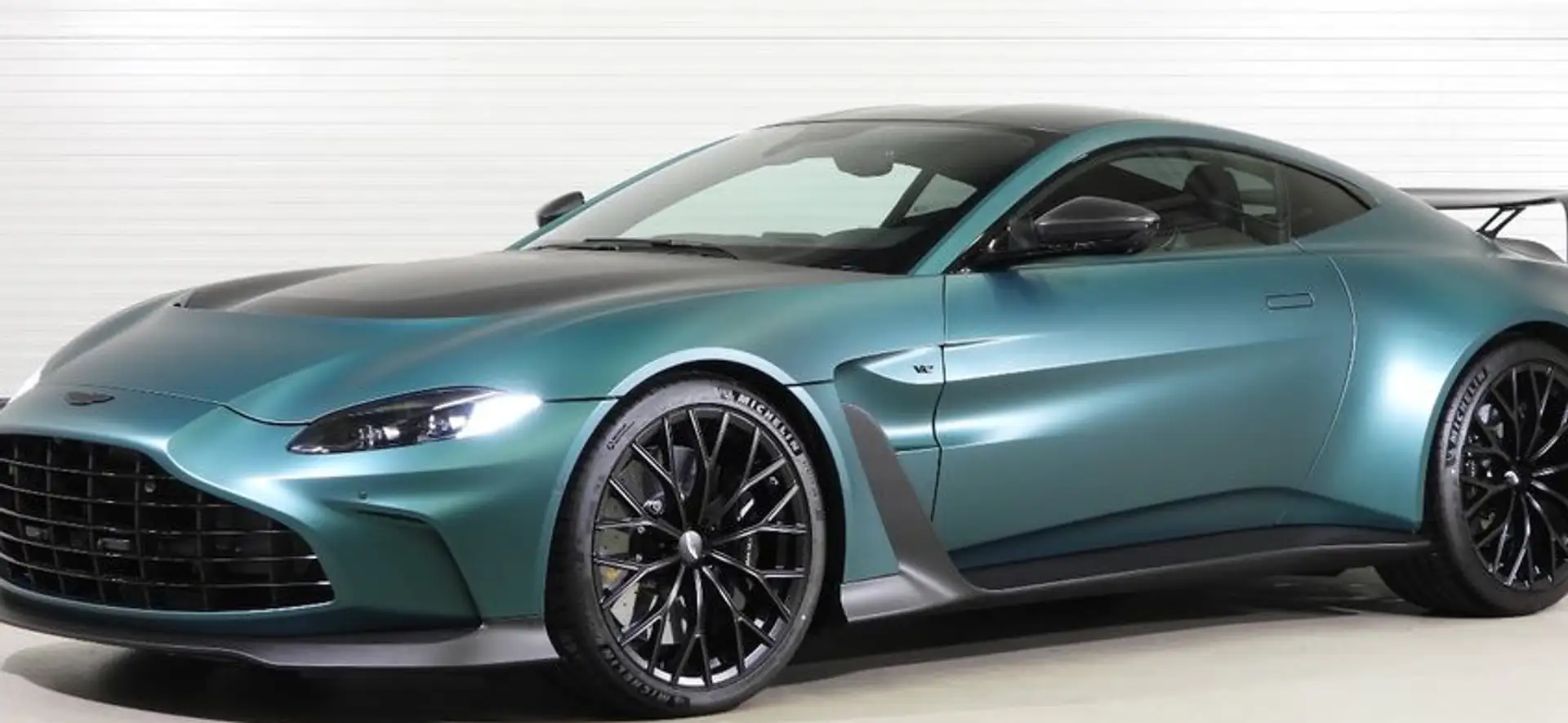 Aston Martin Vantage Deportivo Automático de 3 Puertas Зелений - 1