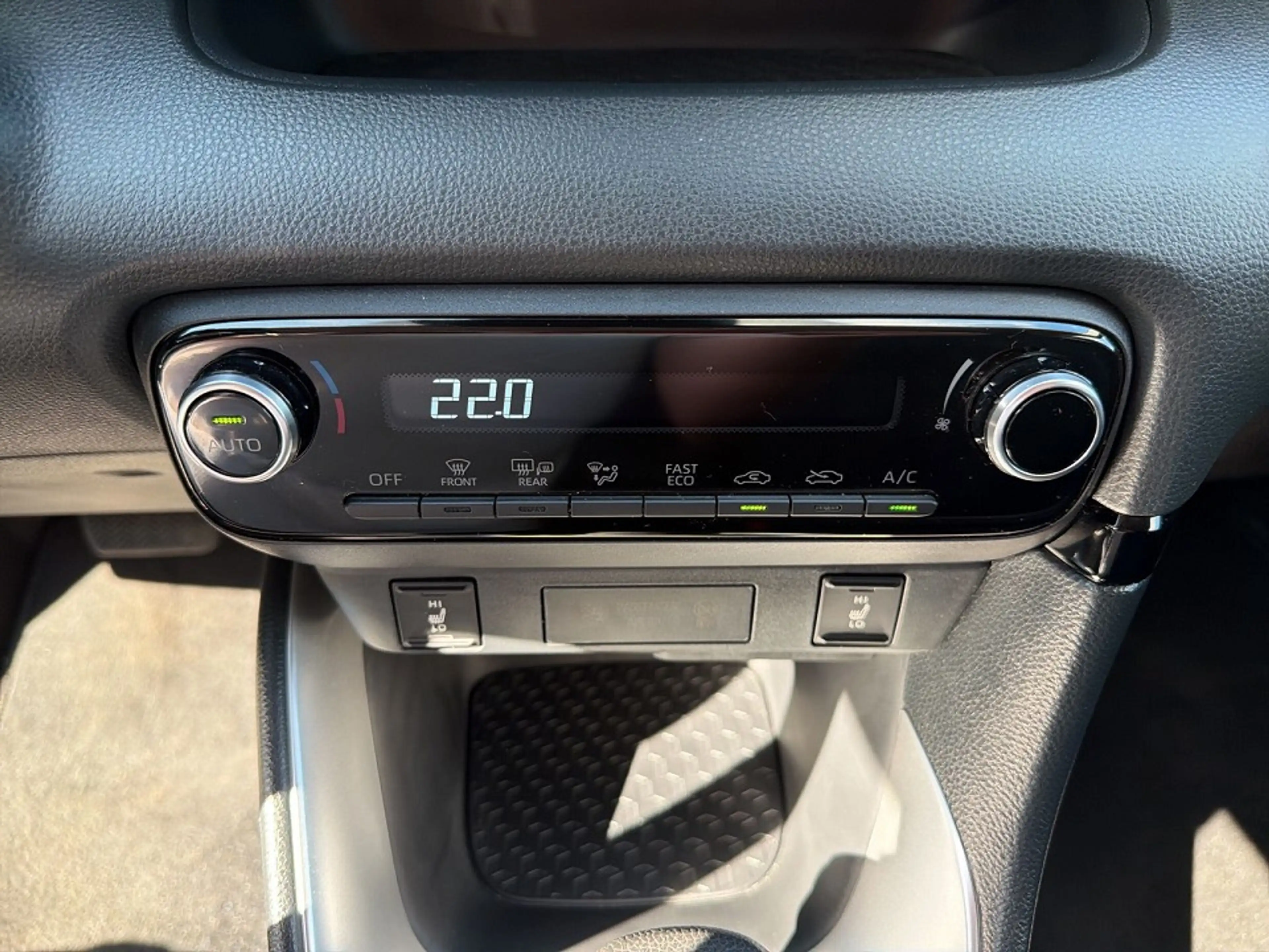 Mazda 2 Hybrid 1.5 Exclusive-Line *Klimaautomatik*Sitzheiz — photo 11