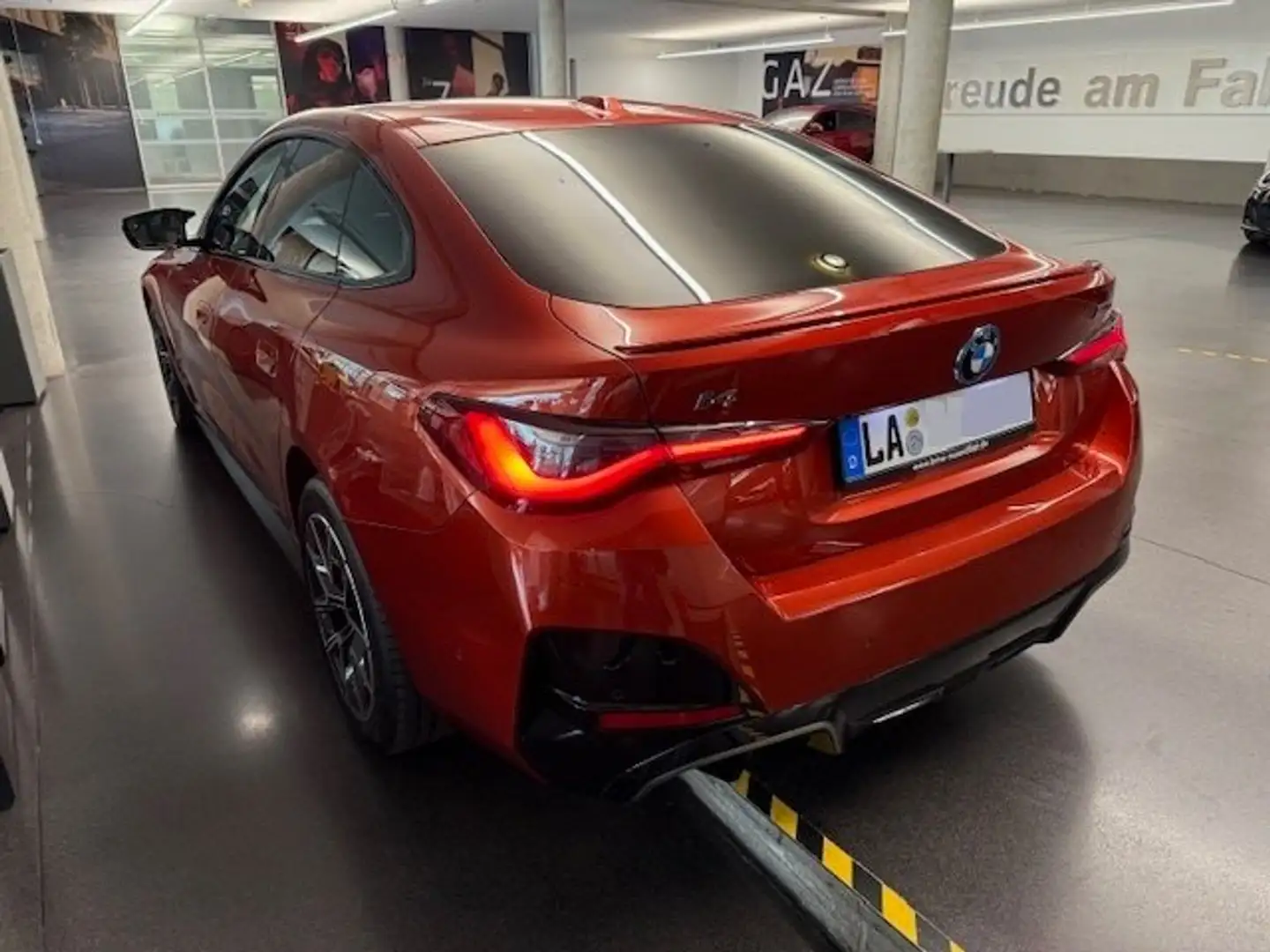 BMW i4 i4 M50 Gran Coupe Orange - 2