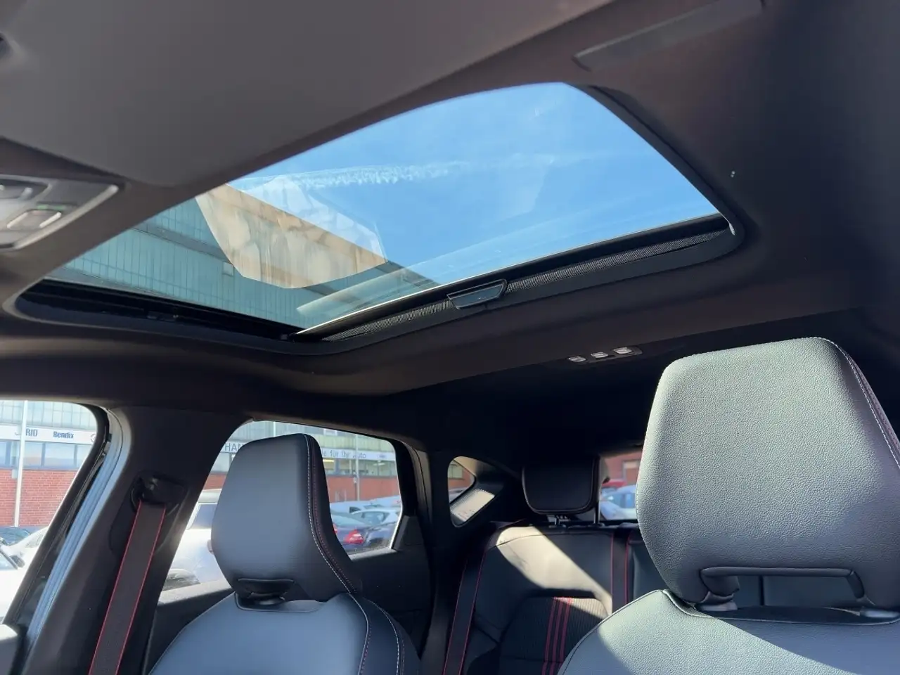 Renault Captur R.S. LINE TCe 160 EDC Apple CarPlay SHZ PDC 18