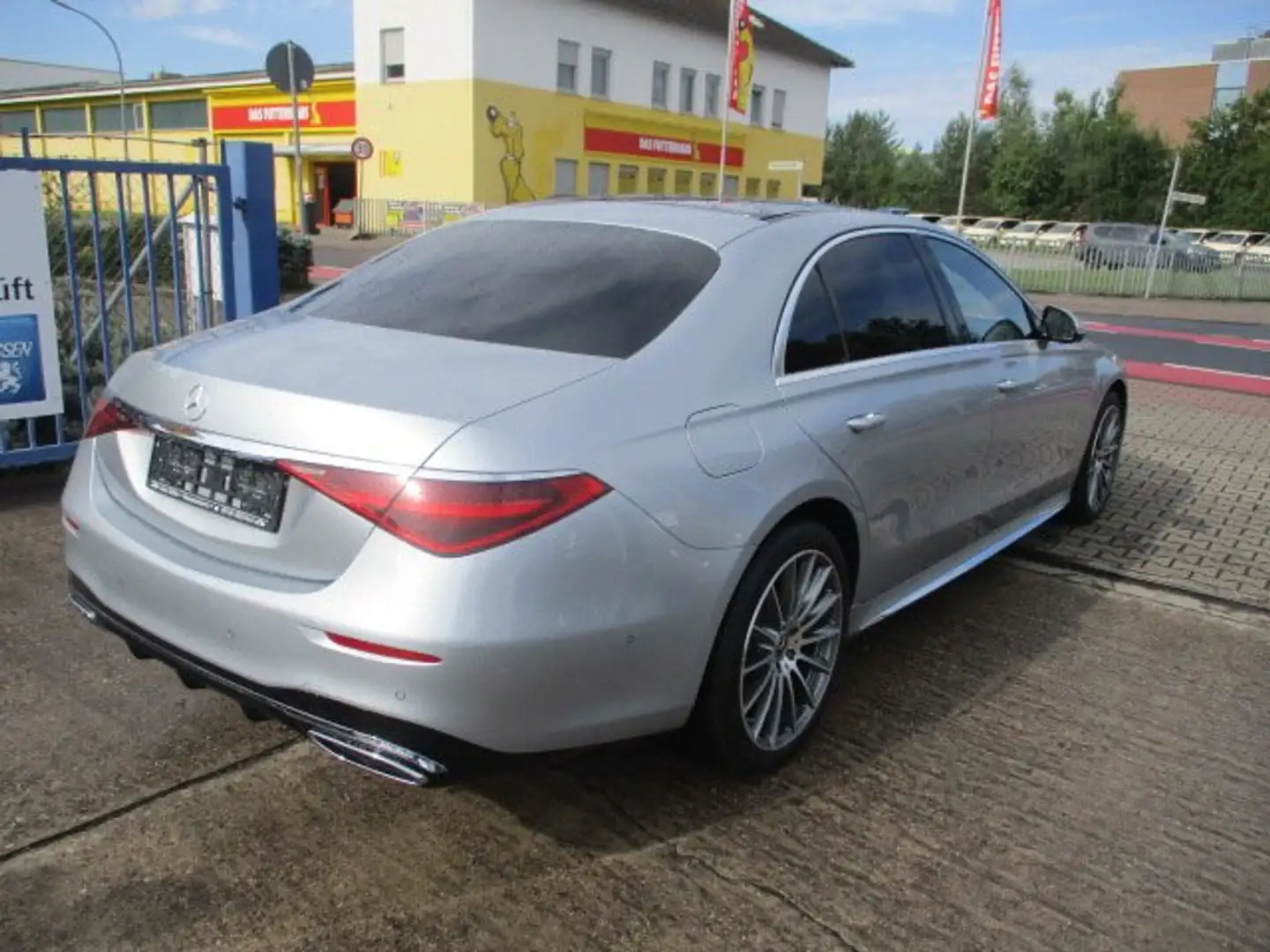 Mercedes-Benz S 350 4Matic.Lang.AMG-Line.Massage.Stdhzg.Panoramadach Silber - 2