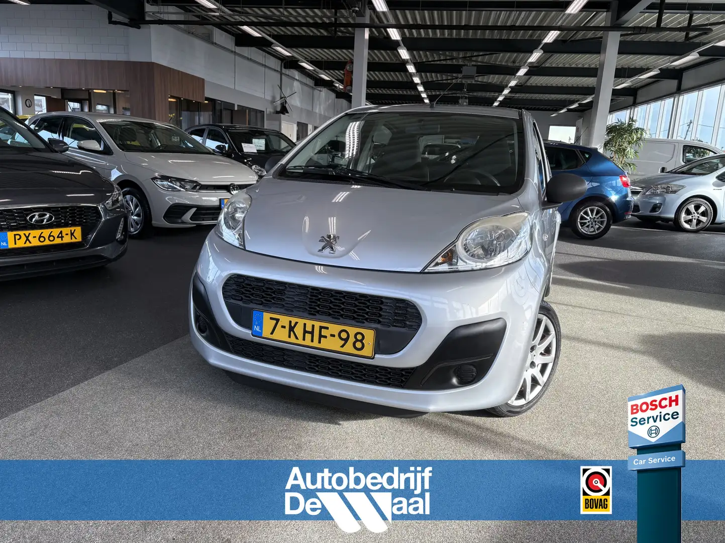 Peugeot 107 1.0 Access Accent 5-drs. AIRCO Gris - 1