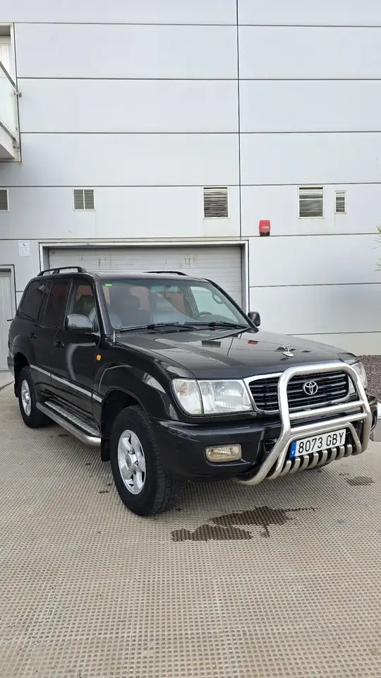 Toyota Land Cruiser HDJ 100 Station Wagon, foto 3