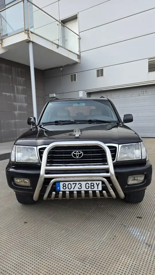 Toyota Land Cruiser HDJ 100 Station Wagon, foto 2