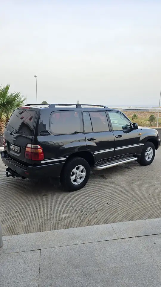 Toyota Land Cruiser HDJ 100 Station Wagon, foto 8