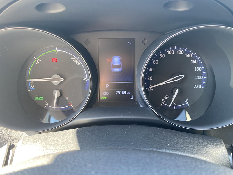 Toyota C-HR 1.8 Hybrid Active — photo 4