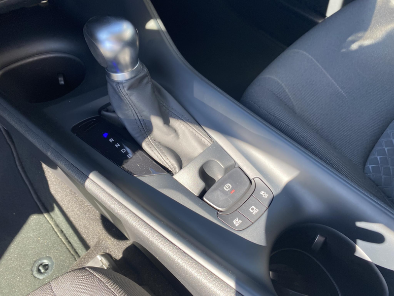 Toyota C-HR 1.8 Hybrid Active — photo 9