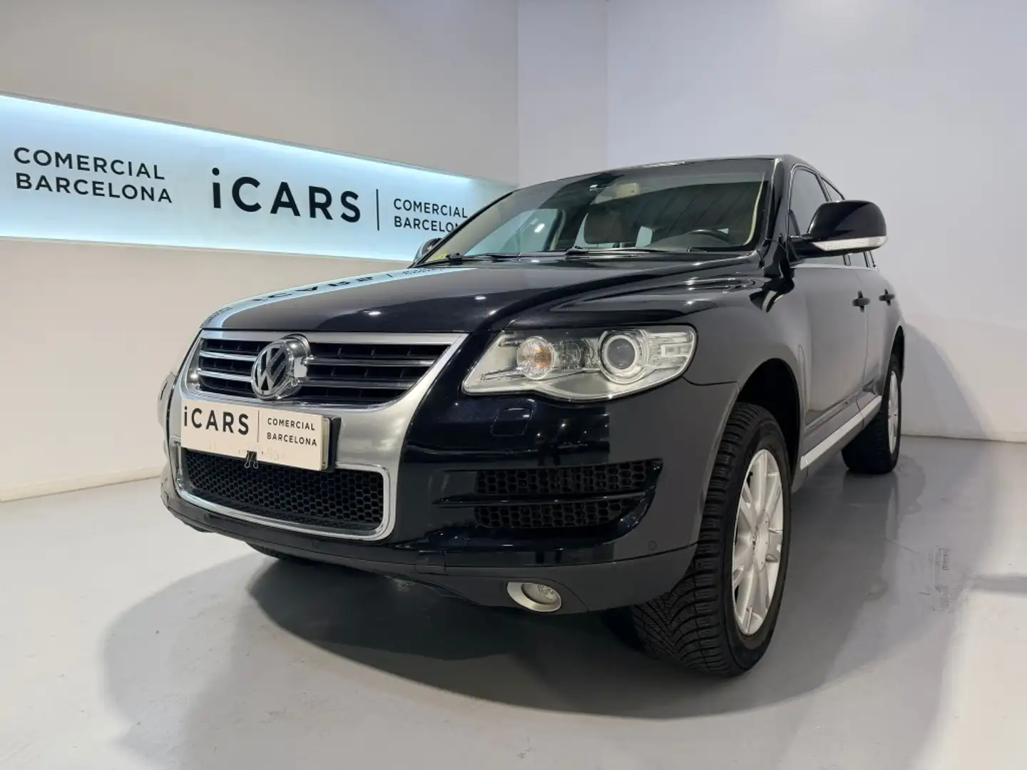 Volkswagen Touareg 3.0TDI Individual Tiptronic Blau - 1