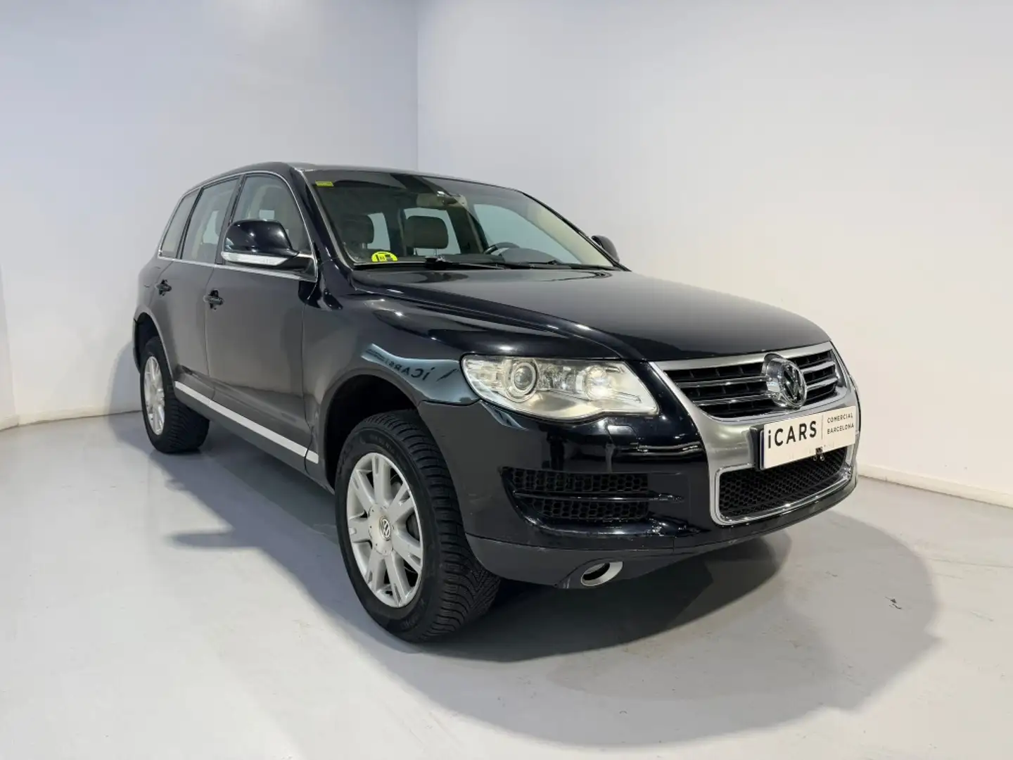 Volkswagen Touareg 3.0TDI Individual Tiptronic Blau - 2