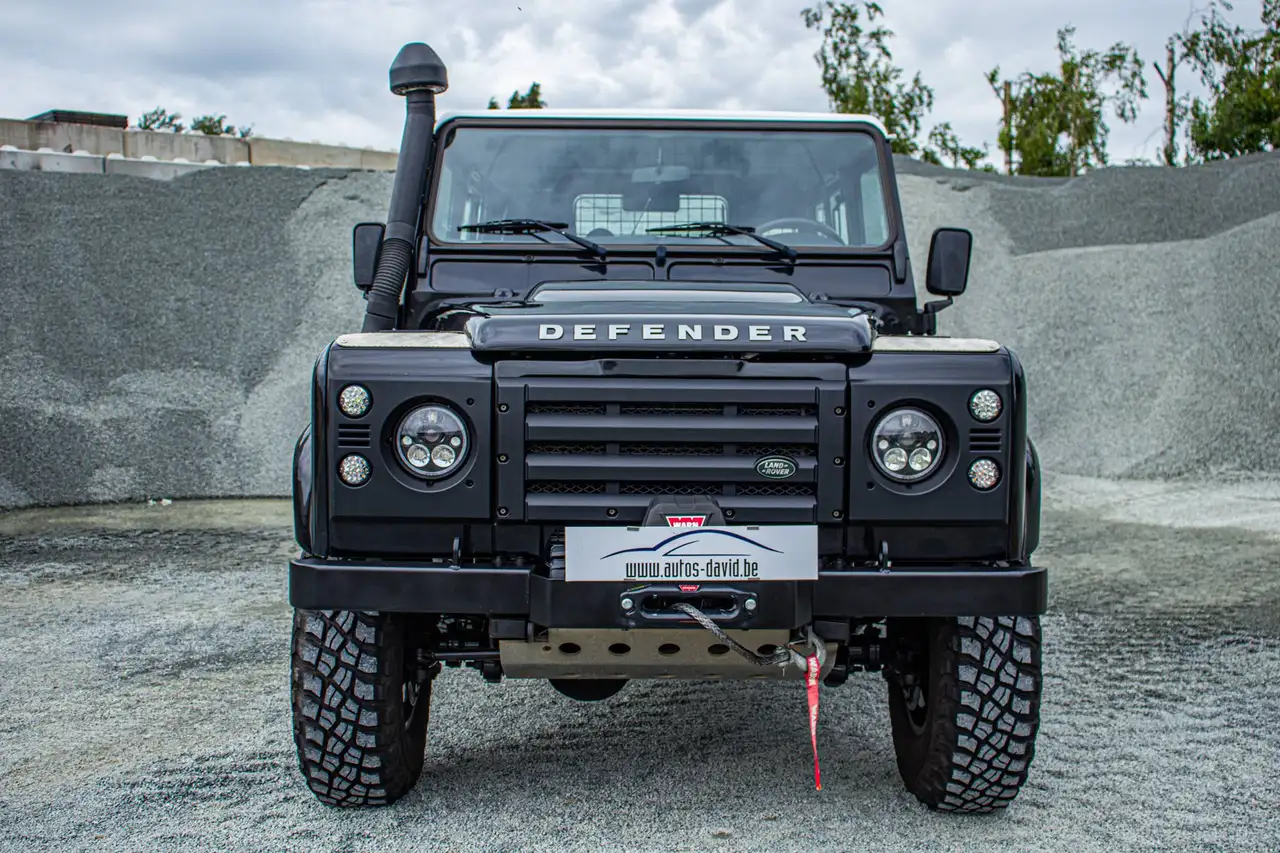 Land Rover Defender 90 2.2 TD4 4X4 / 1 EIGENAAR / HISTORIEK / LICHTE VRACHT / TREKHAAK 3,5T / SNORKEL / WINCH / LED KOPLAMPEN — foto 6