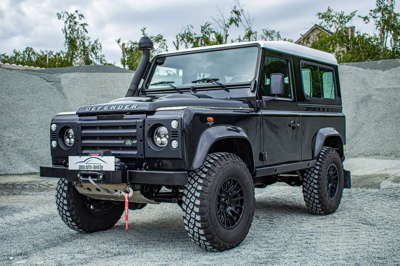 Land Rover Defender 90 2.2 TD4 4X4 / 1 EIGENAAR / HISTORIEK / LICHTE VRACHT / TREKHAAK 3,5T / SNORKEL / WINCH / LED KOPLAMPEN — foto 5
