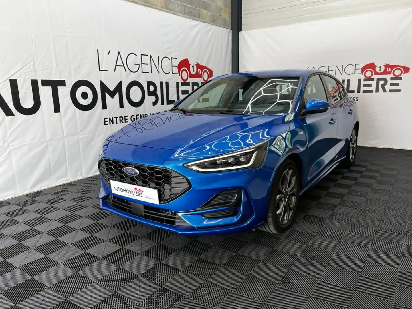 Ford Focus 1.0 EcoBoost mHEV ST-Line Bleu - 1