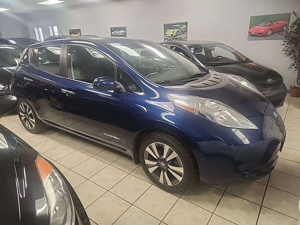 2017 Nissan Leaf Hatchback