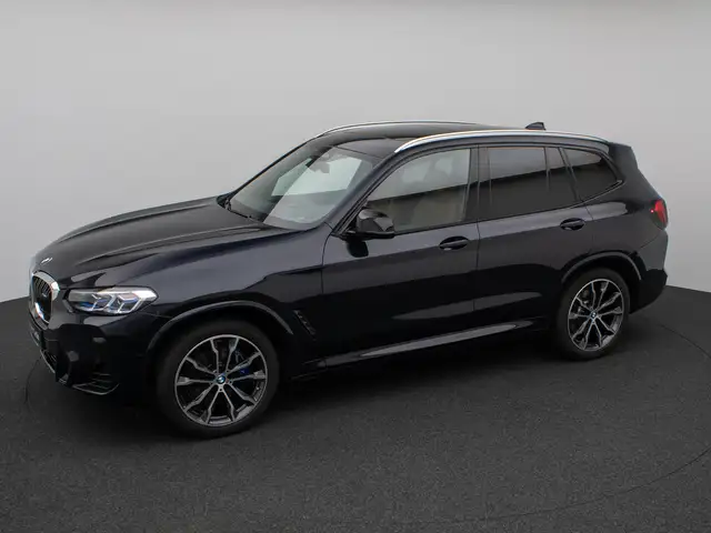 BMW X3 M view 12