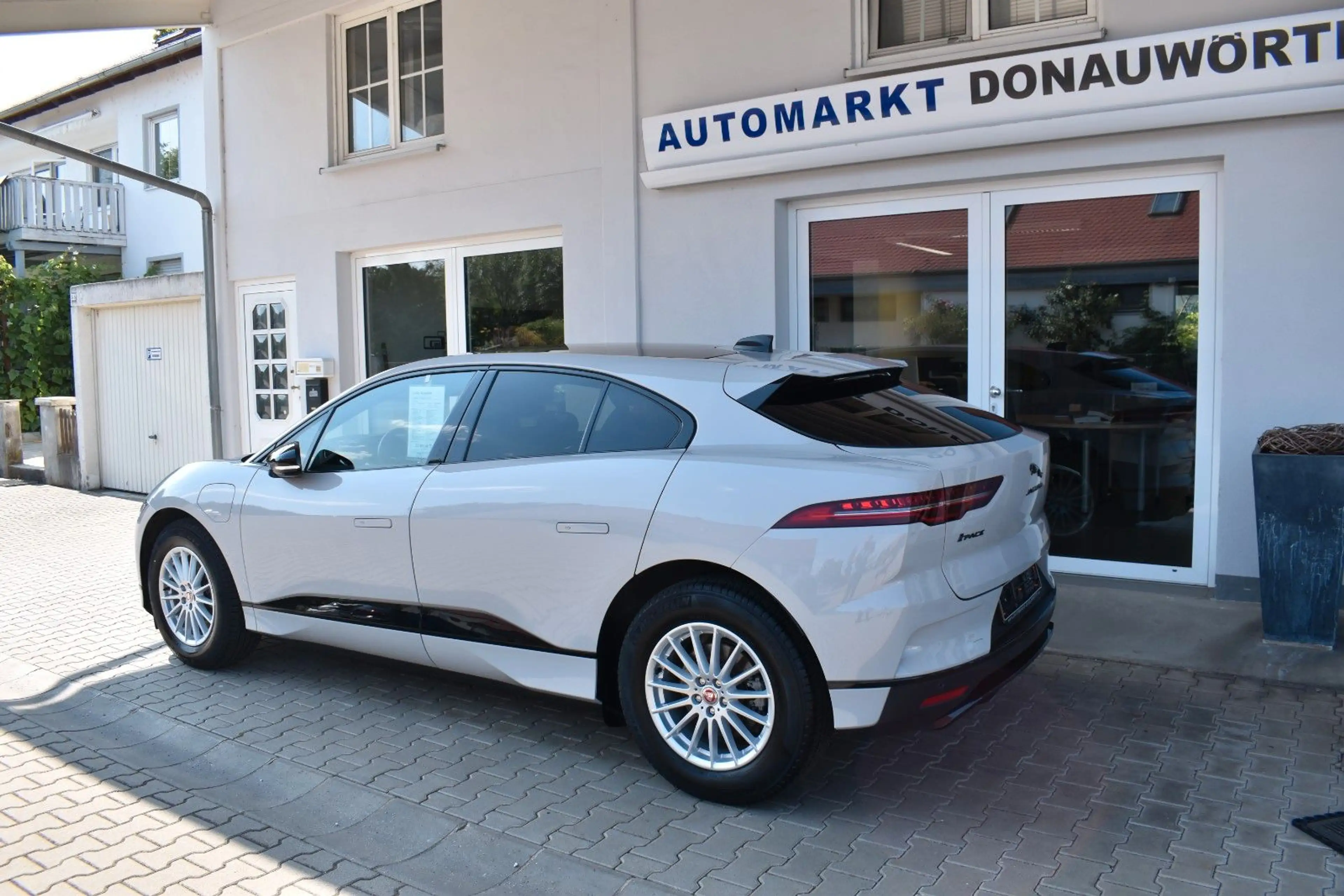 Jaguar I-Pace S EV 400 Luftfederung Pano Sitzlüftung — photo 5