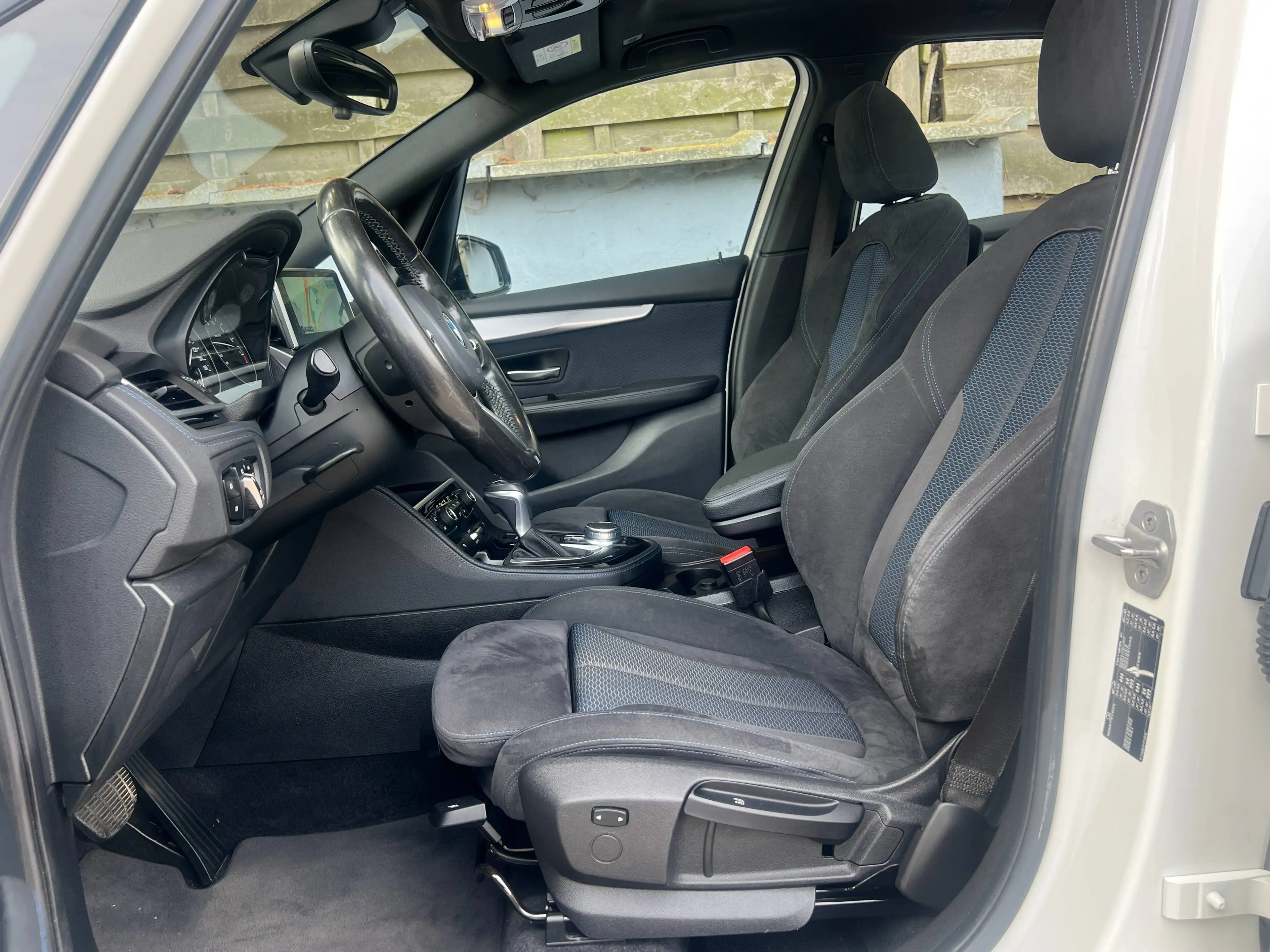 BMW 218 iA Active Tourer136cv  Pack Msport Automatique — photo 12