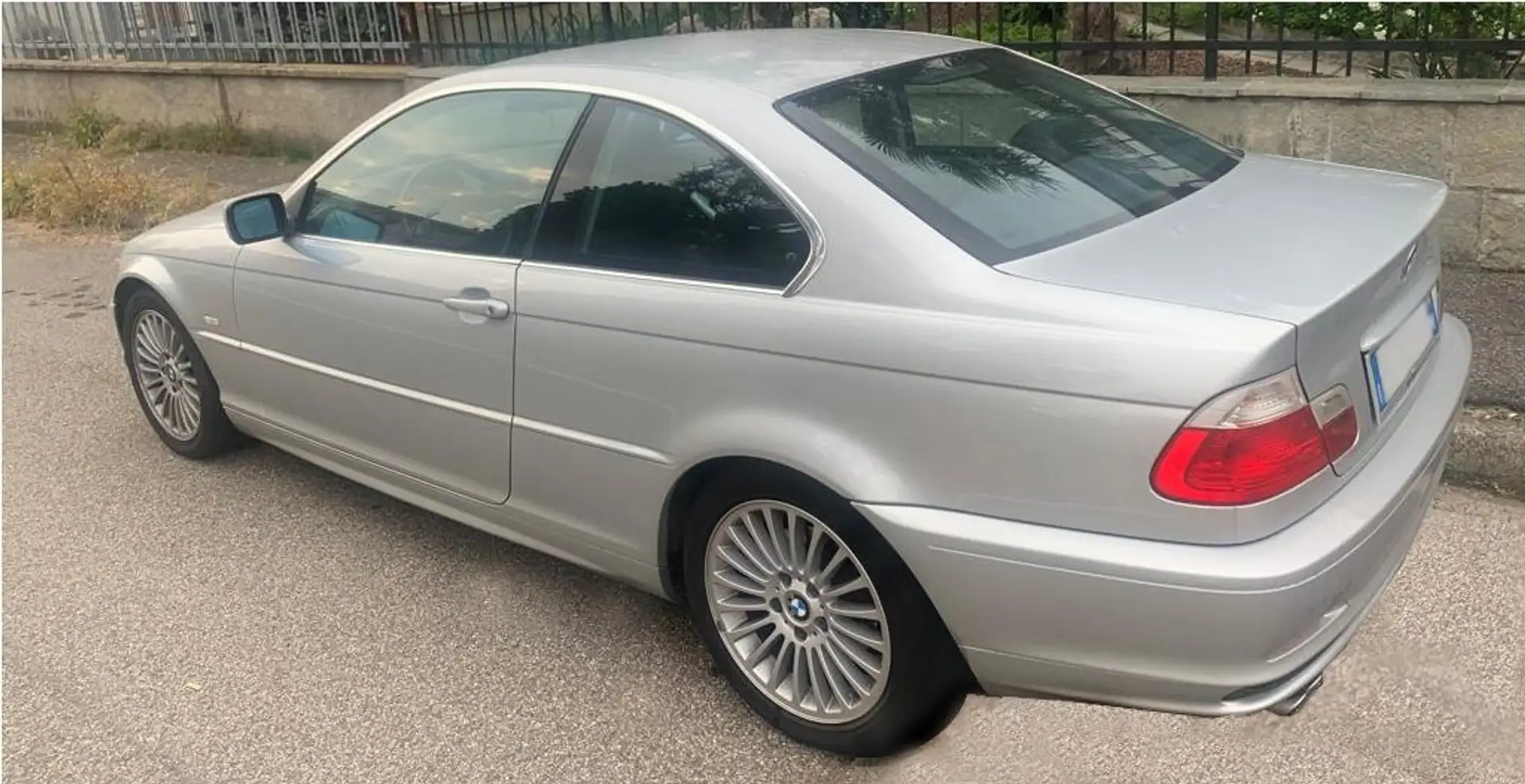 BMW 328 Serie 3 E46 Coupe 328ci Coupe Gümüş rengi - 2
