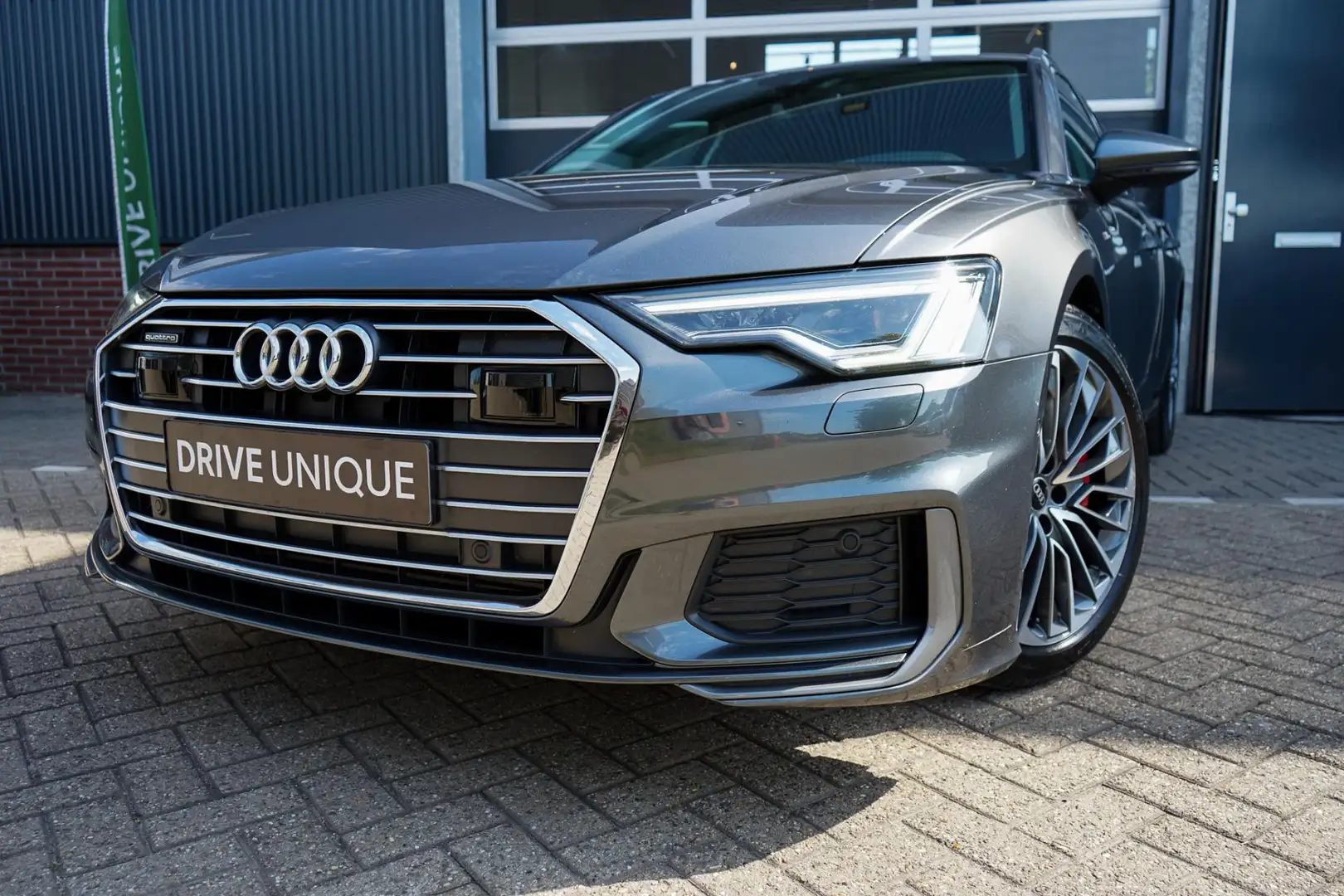 Audi A6 Avant 55 TFSI e quattro Competition | Bang & Olufs Grijs - 2