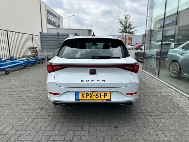 CUPRA Leon view 8