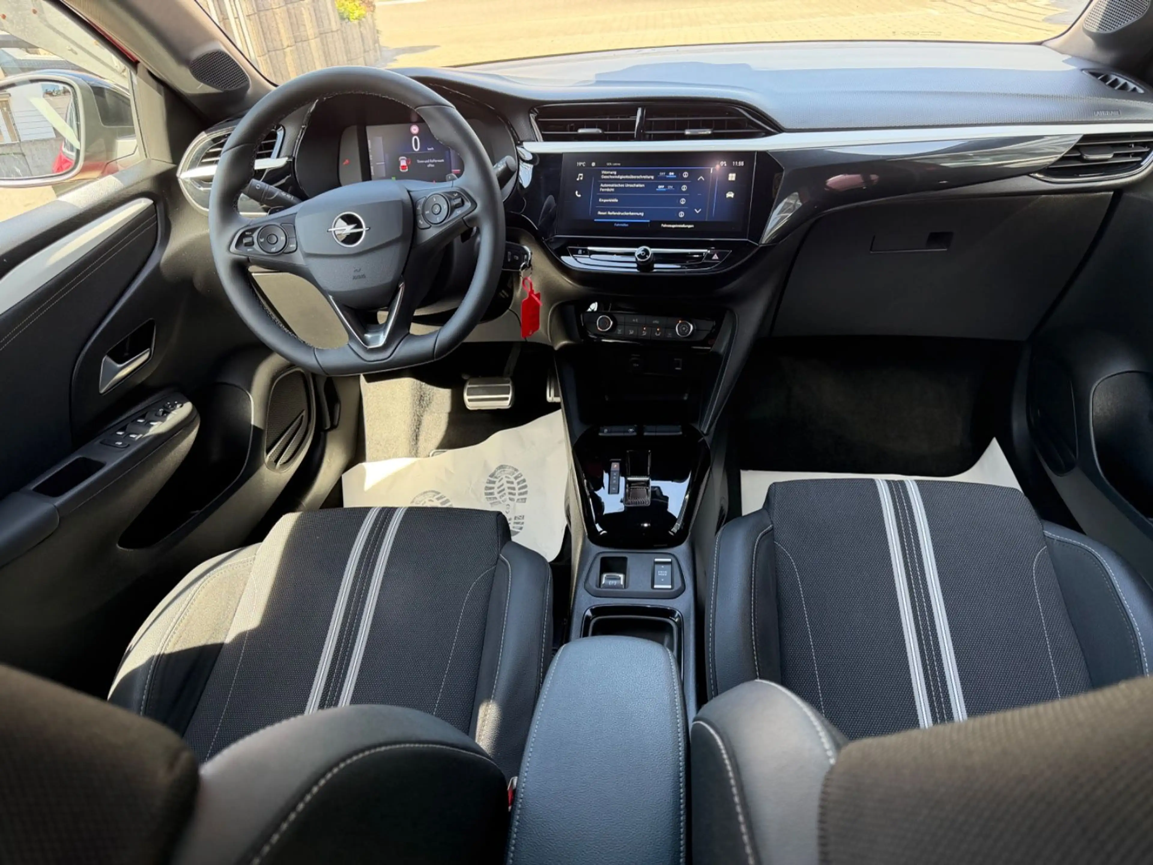 Opel Corsa F GS LINE+TOTW.+RFK+ALU — photo 11