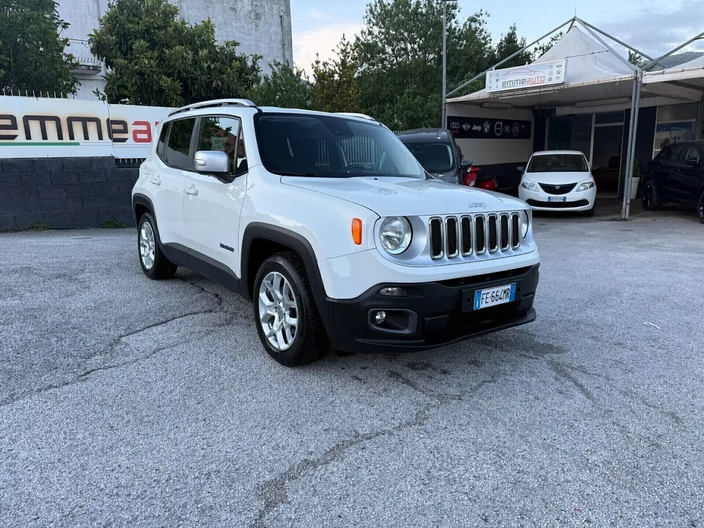 Jeep Renegade 1.6 Mjt 120 CV Limited Weiß - 1