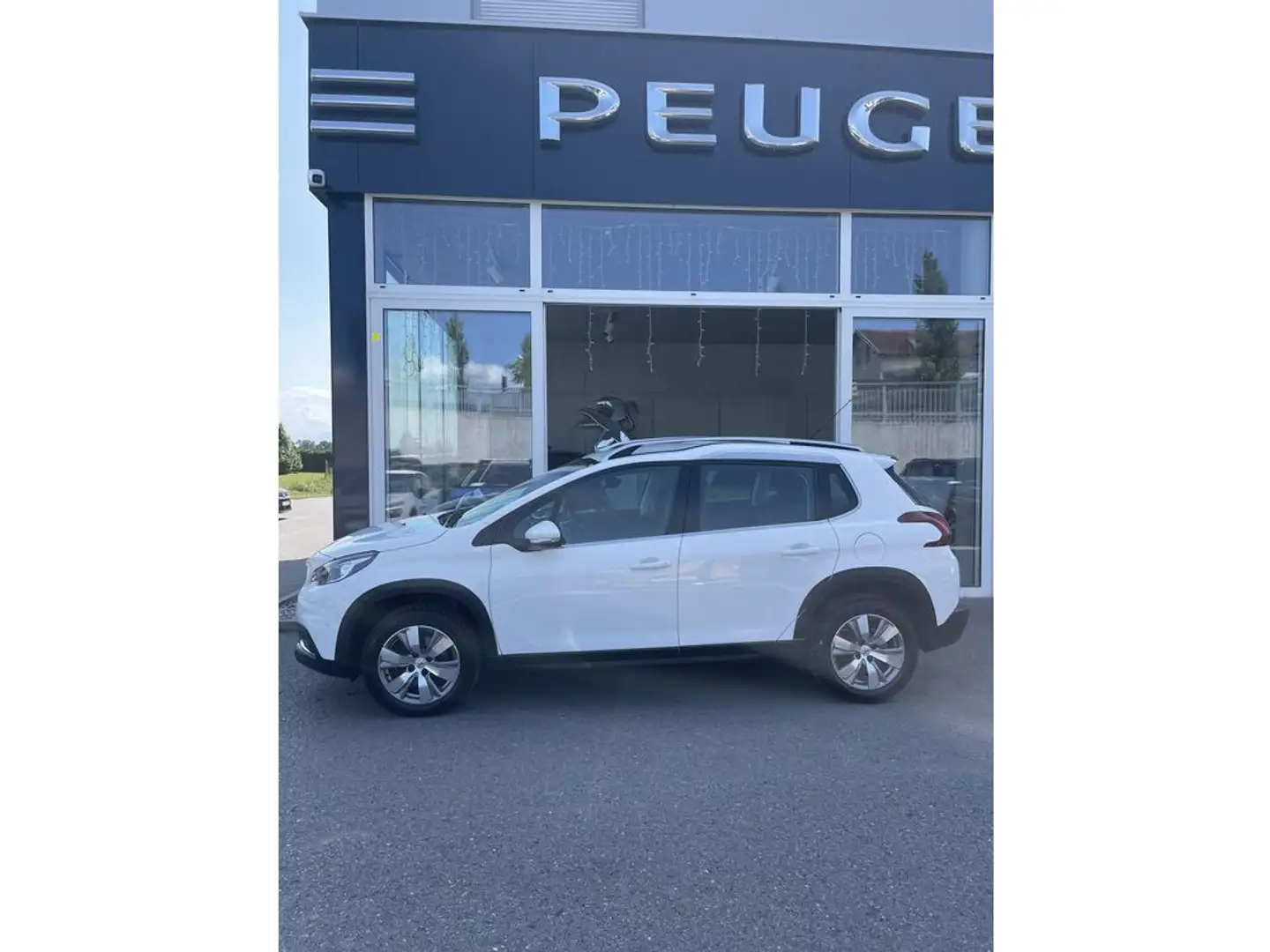 Peugeot 2008 Allure Weiß - 2