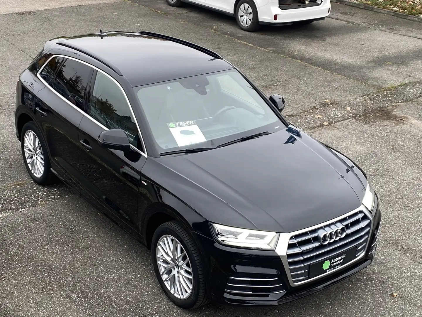 Audi Q5 40 TDI Str. qu. SLINE NAVI LED TEILLEDER Schwarz - 1