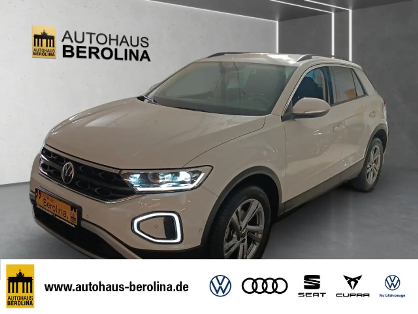 Volkswagen T-Roc 1.5 TSI Life *ACC*LED+*R-CAM*SHZ* Weiß - 1