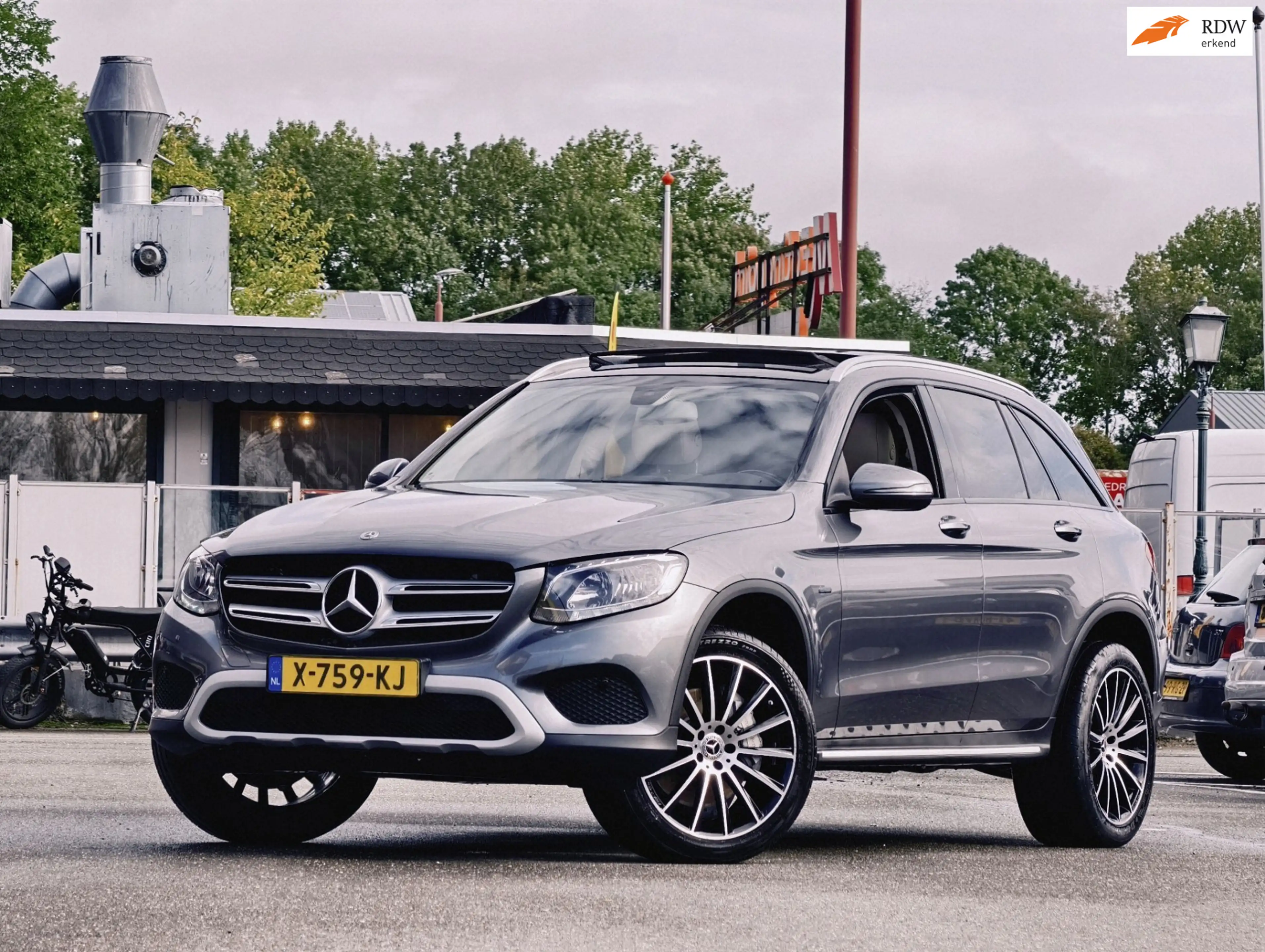 Mercedes-Benz GLC 350 350e 4MATIC Premium Plus